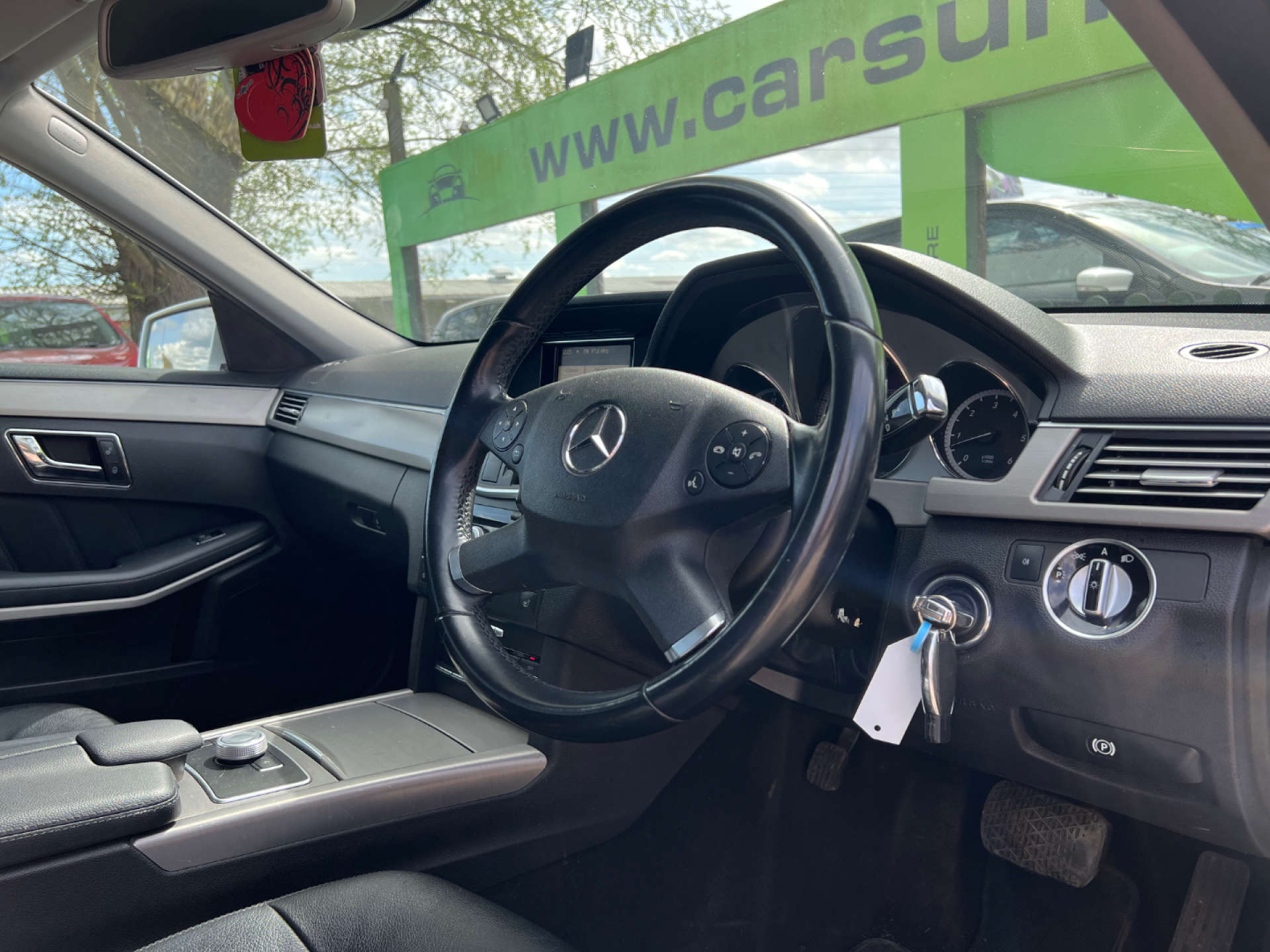 MERCEDES-BENZ E-CLASS 3.0 E350 BlueEfficiency AvantGarde CDi Auto 4dr #1
