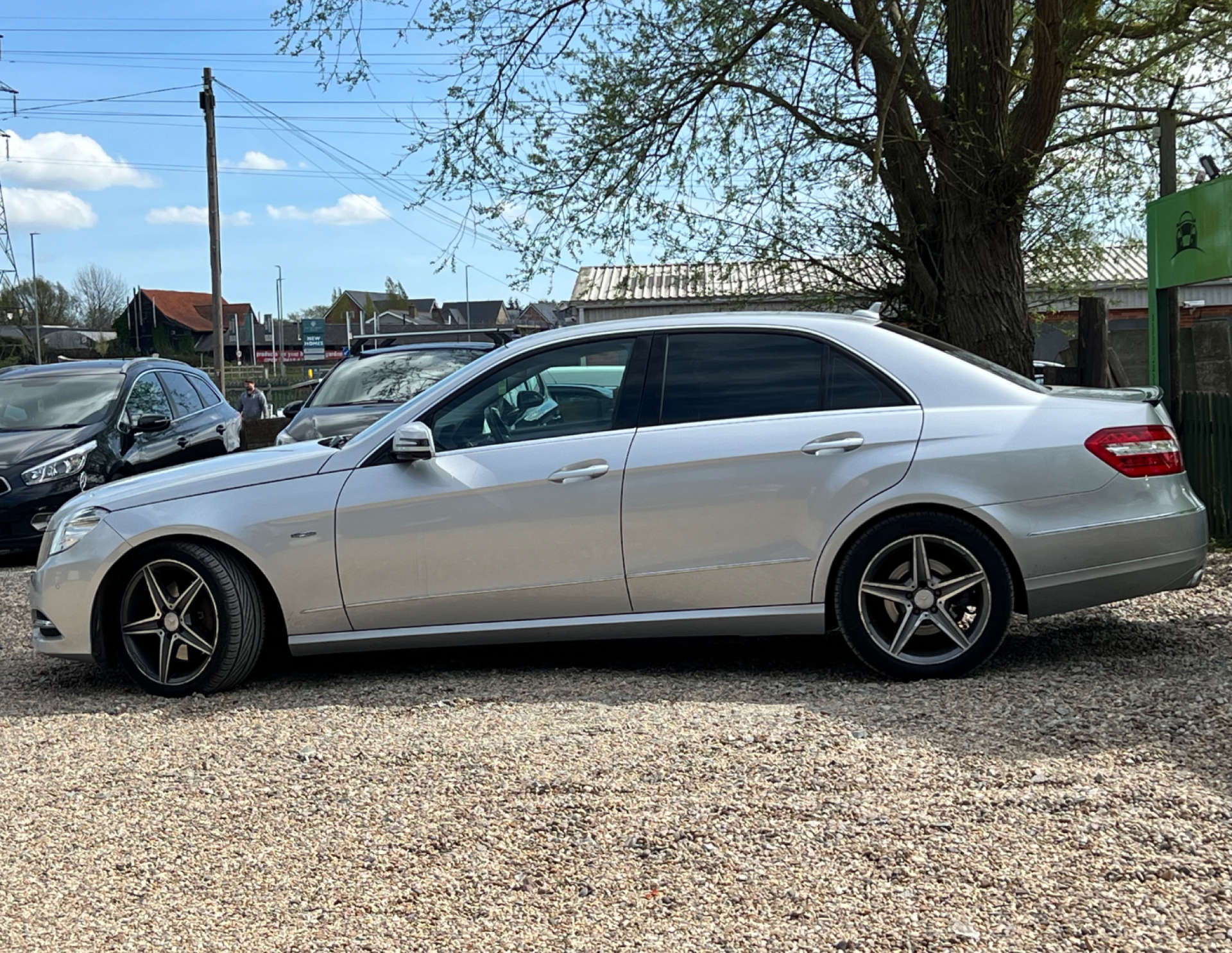 MERCEDES-BENZ E-CLASS 3.0 E350 BlueEfficiency AvantGarde CDi Auto 4dr #5