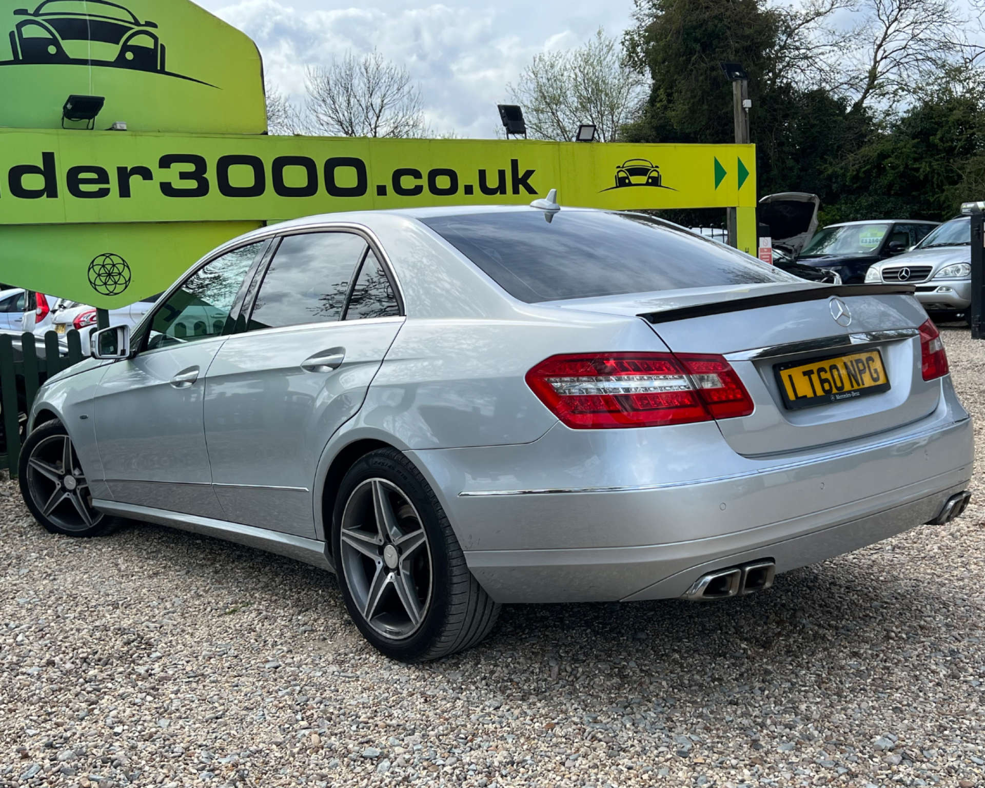 MERCEDES-BENZ E-CLASS 3.0 E350 BlueEfficiency AvantGarde CDi Auto 4dr #6