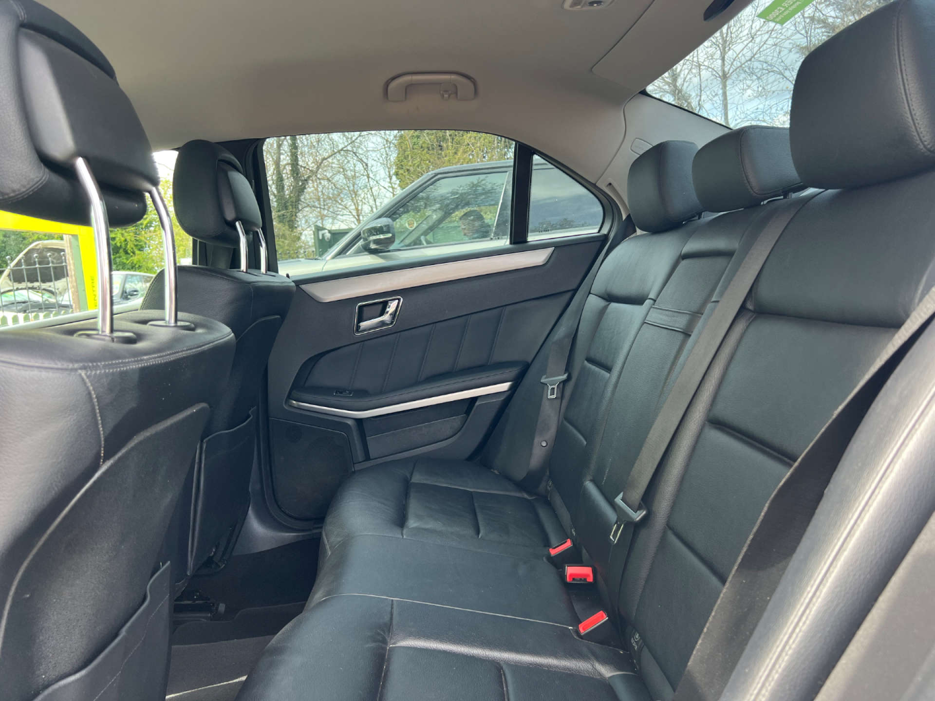 MERCEDES-BENZ E-CLASS 3.0 E350 BlueEfficiency AvantGarde CDi Auto 4dr #12