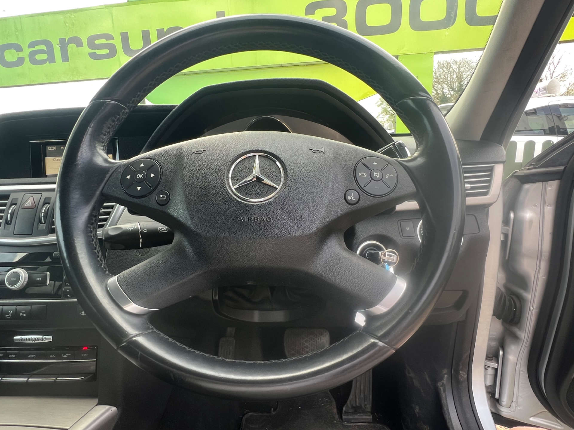 MERCEDES-BENZ E-CLASS 3.0 E350 BlueEfficiency AvantGarde CDi Auto 4dr #24