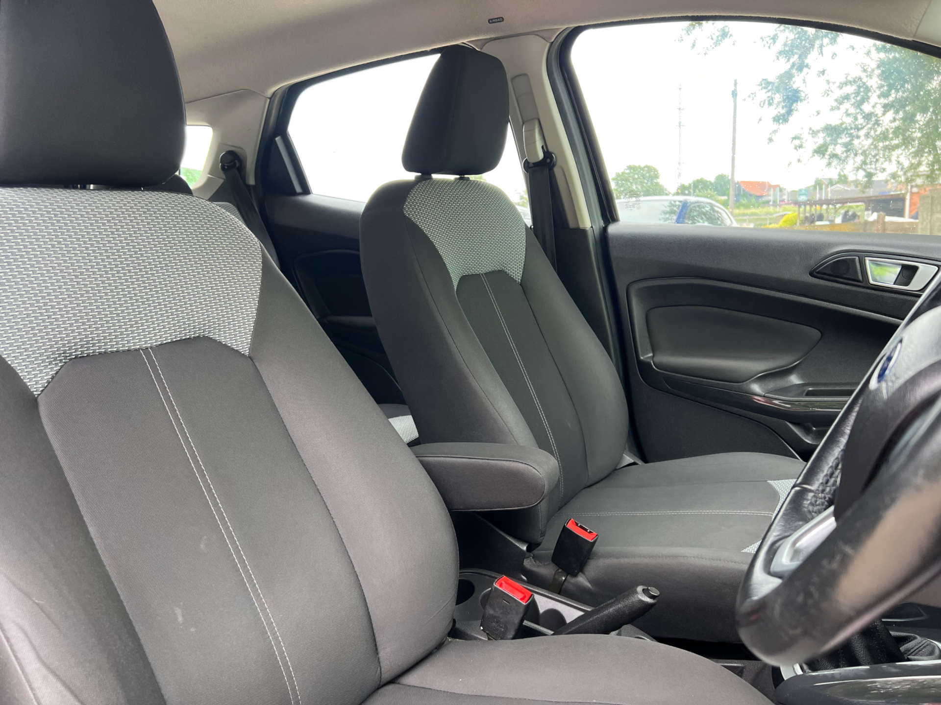 FORD ECOSPORT 1.0 EcoSport Zetec T 5dr #10