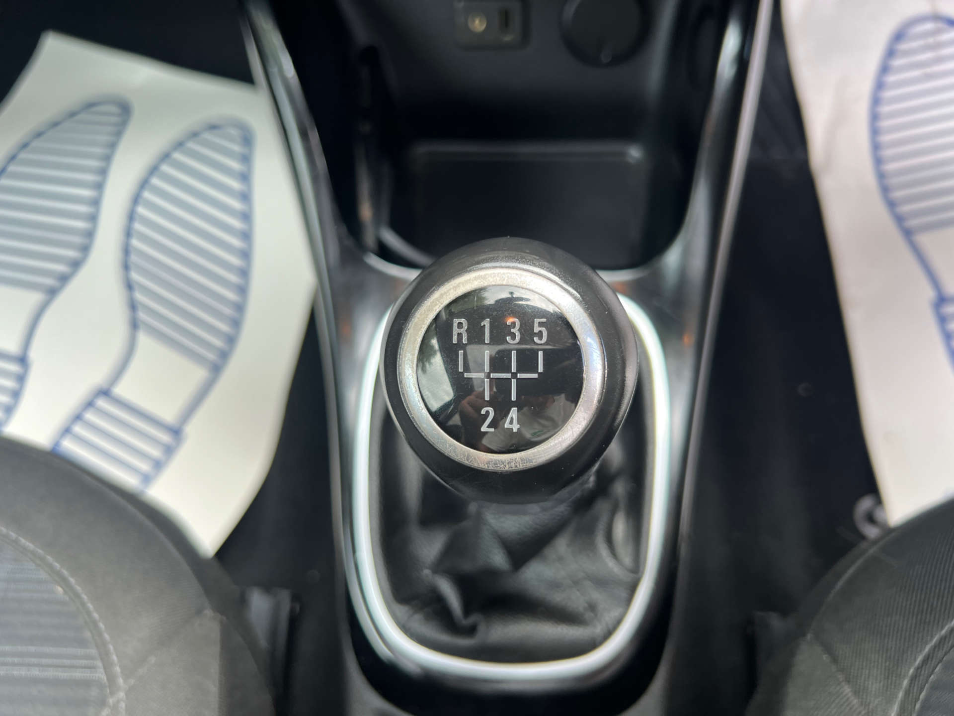 VAUXHALL ADAM 1.2 Adam Glam 3dr #23