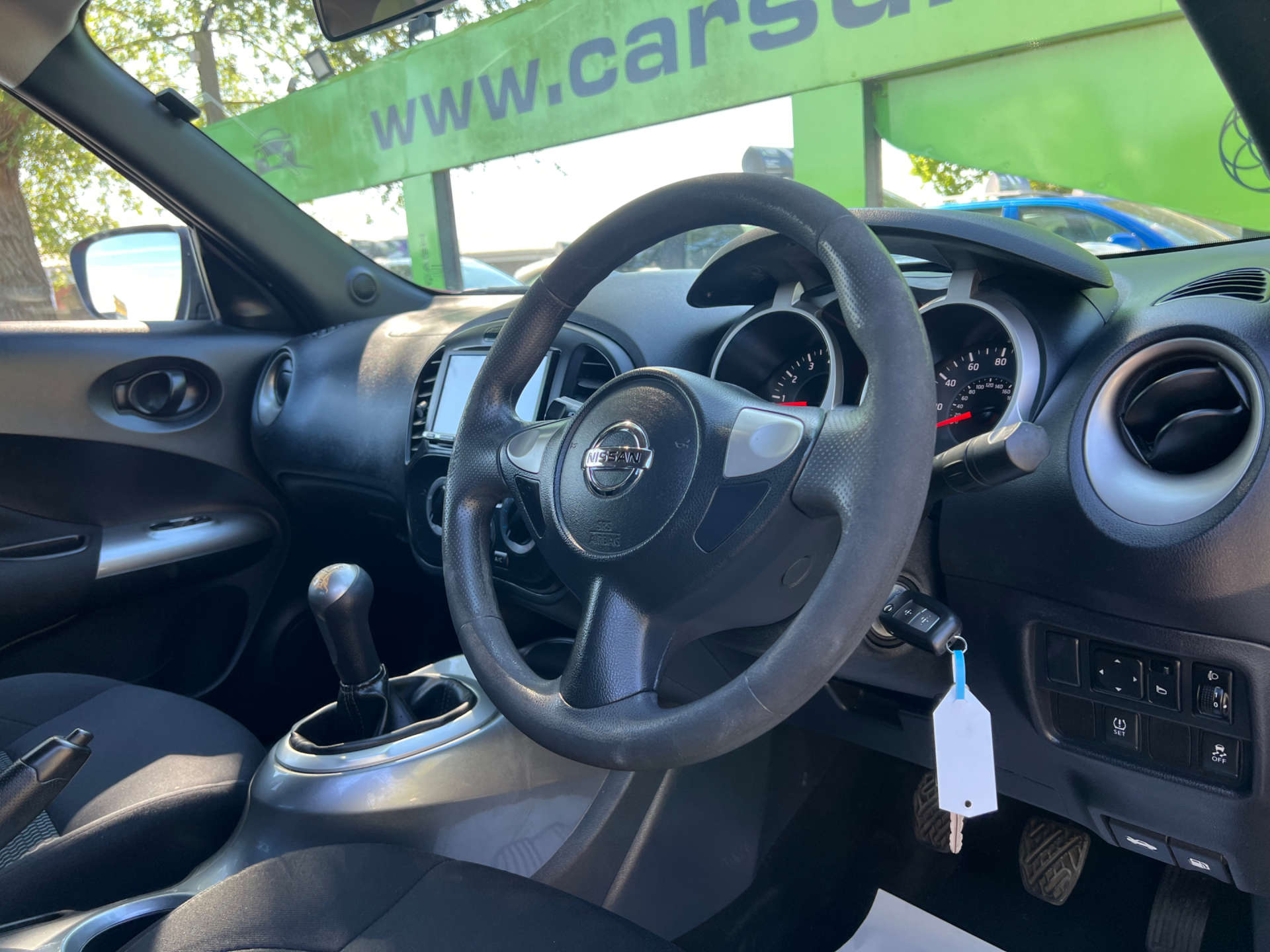 NISSAN JUKE 1.6 Juke Visia 5dr #1