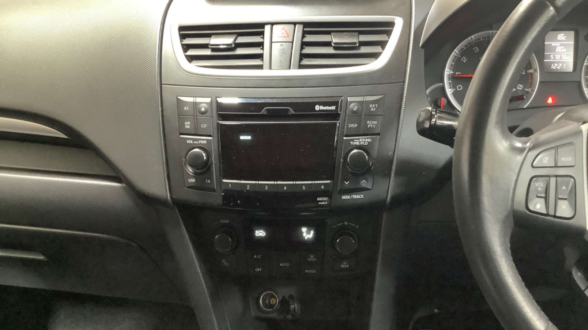 SUZUKI SWIFT 1.2 Swift SZ4 5dr #1