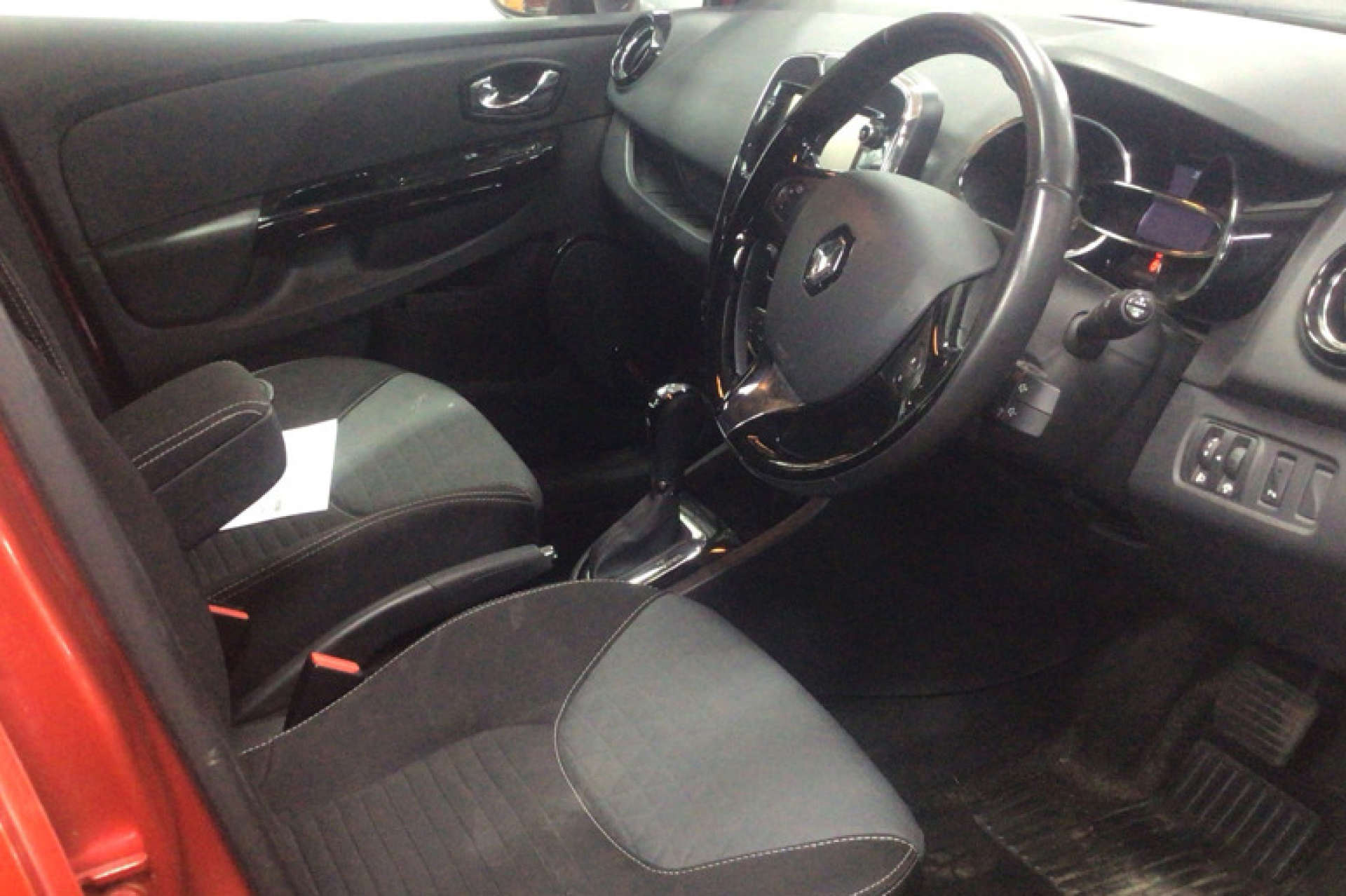 RENAULT CLIO 1.5 Clio Dynamique S MediaNav dCi Auto 5dr #2