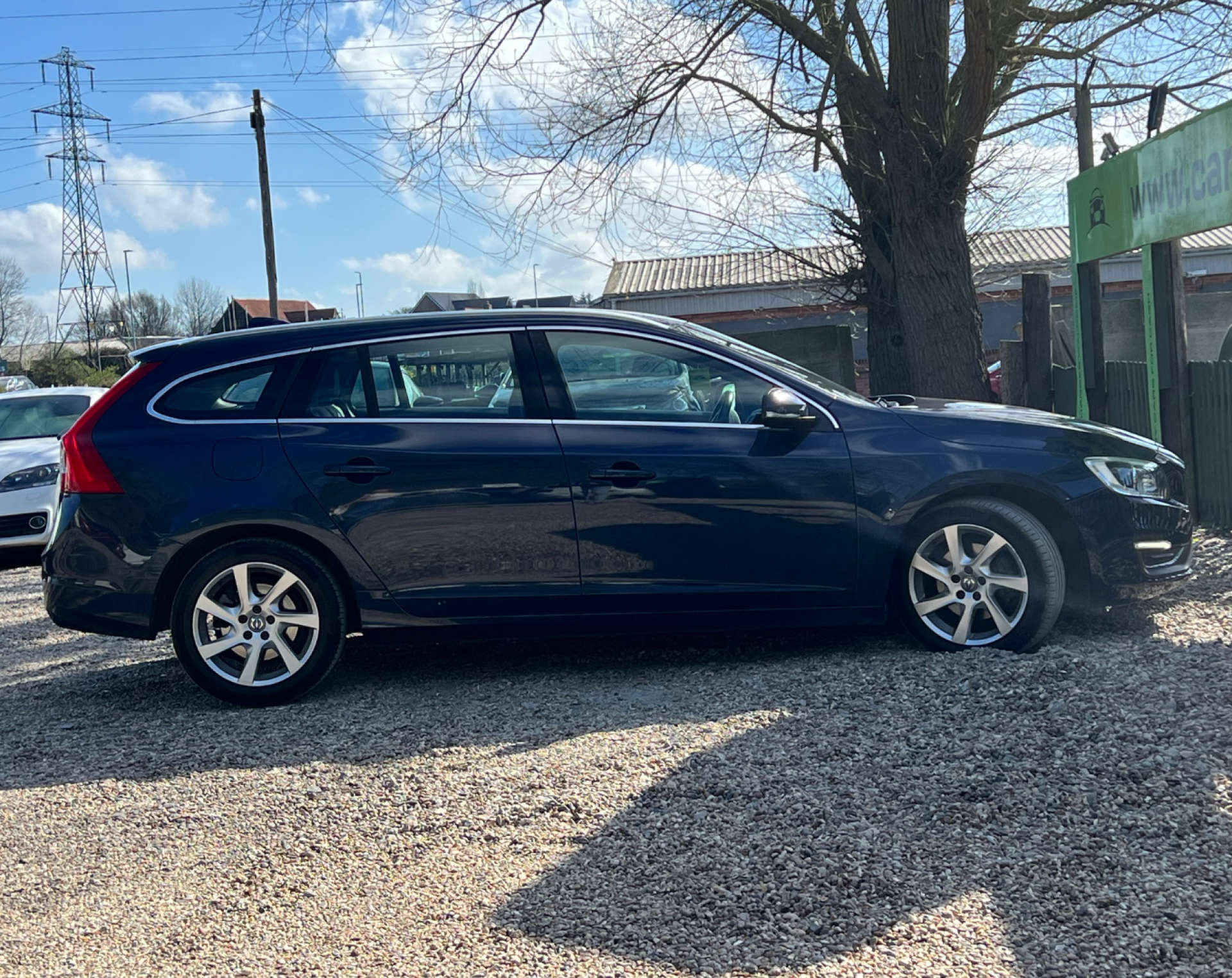VOLVO V60 2.0 V60 SE Luxury Nav D3 5dr #6