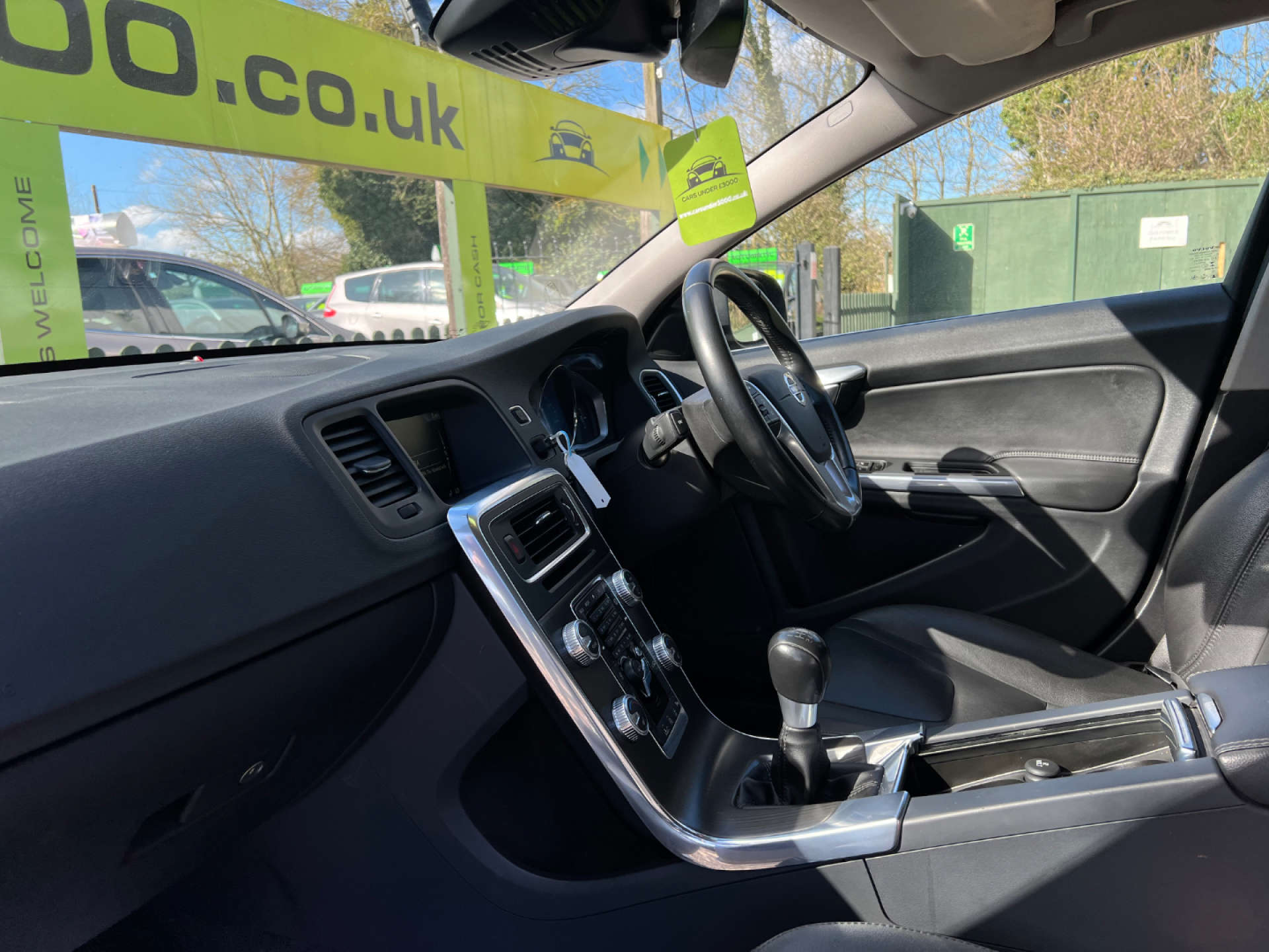 VOLVO V60 2.0 V60 SE Luxury Nav D3 5dr #13