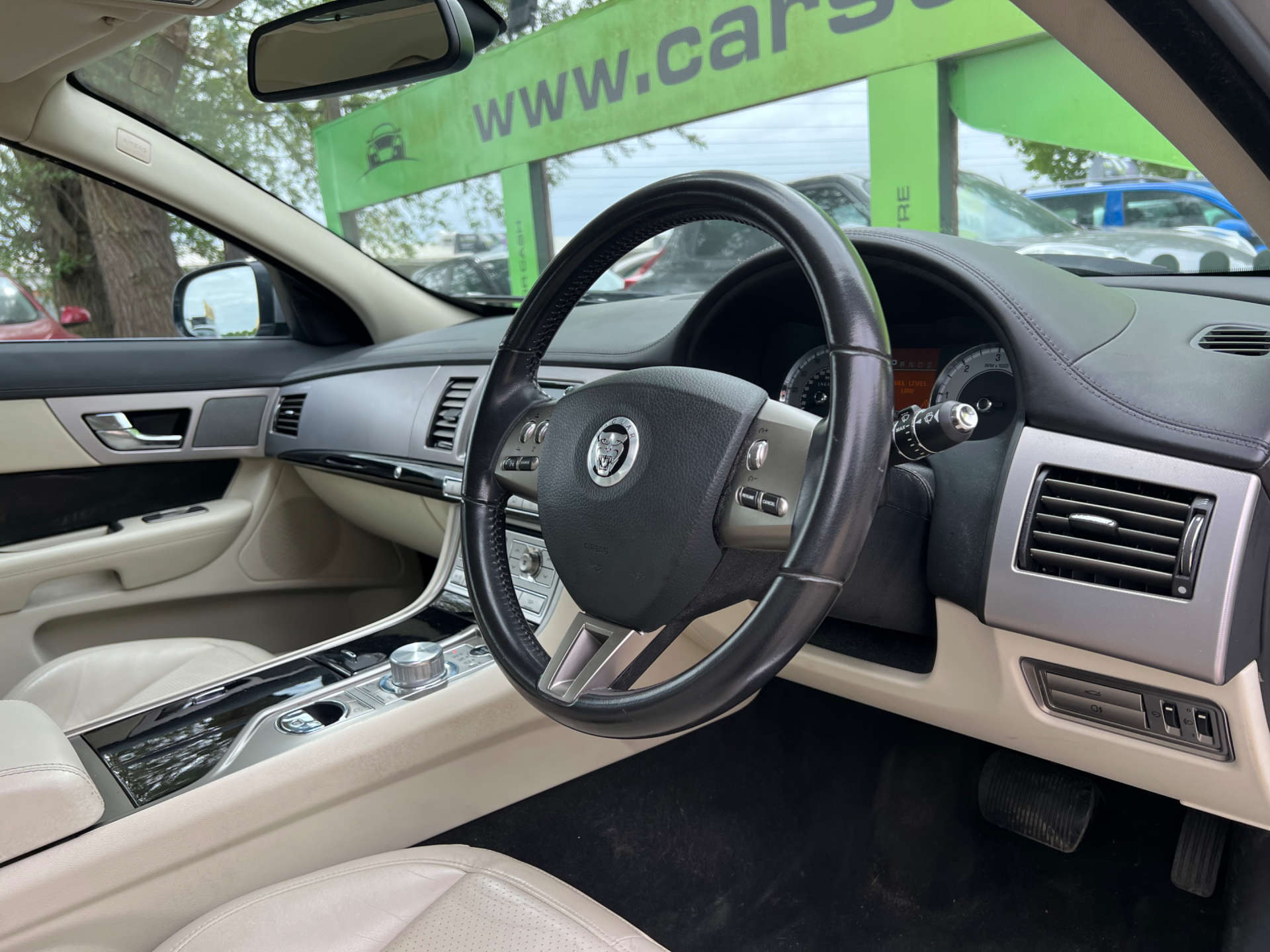 JAGUAR XF 3.0 XF S Premium Luxury V6 Auto 4dr #1