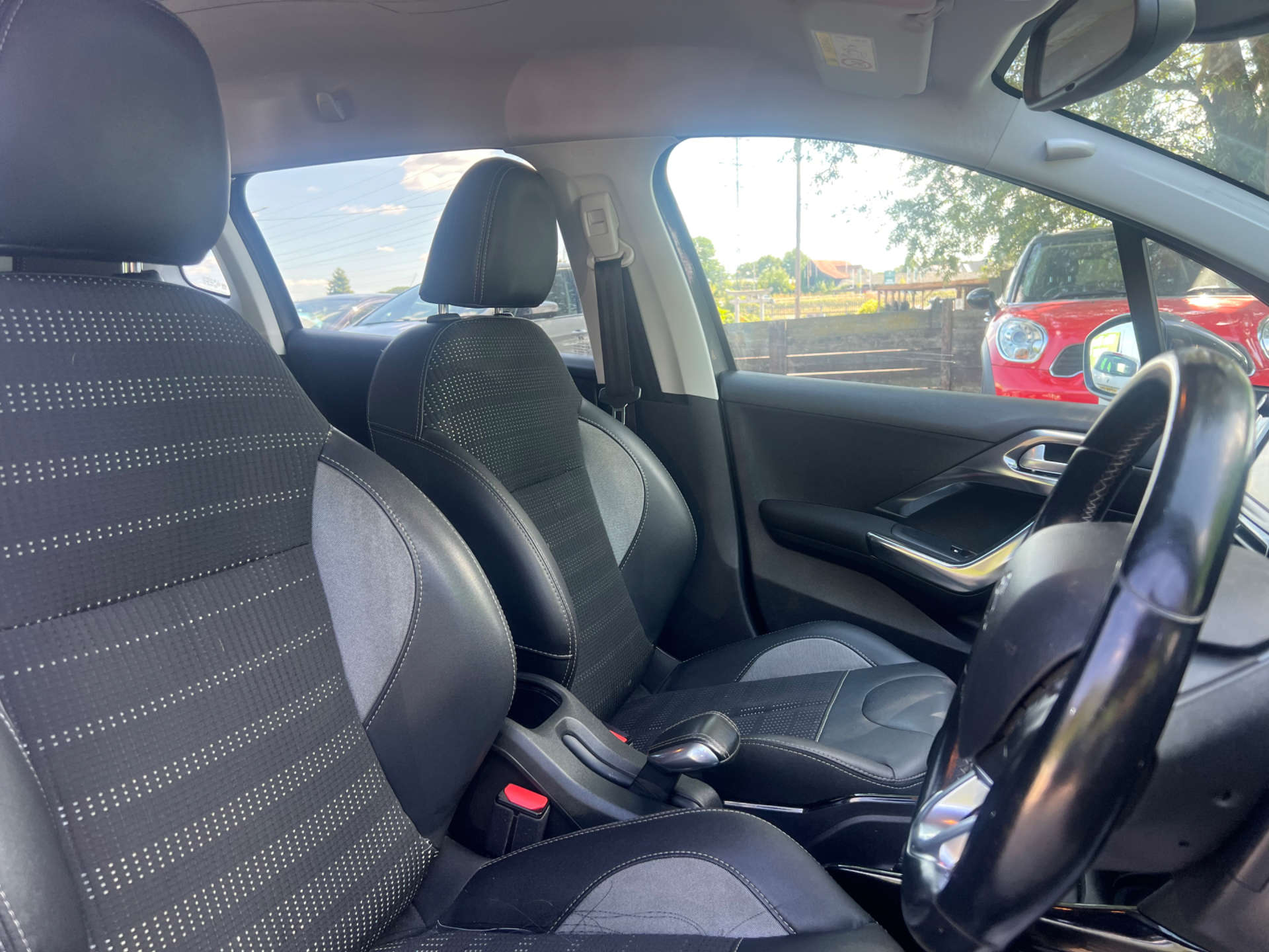 PEUGEOT 2008 1.6 2008 Allure Blue HDi S/S 5dr #7
