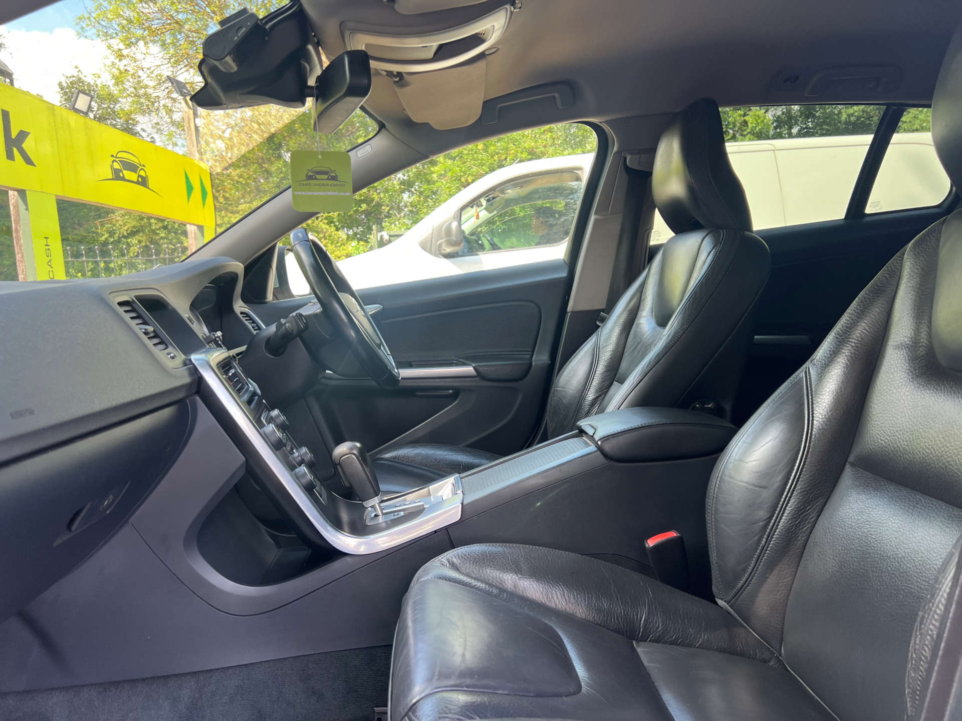 VOLVO V60 2.4 V60 SE Luxury D5 Auto 5dr #14