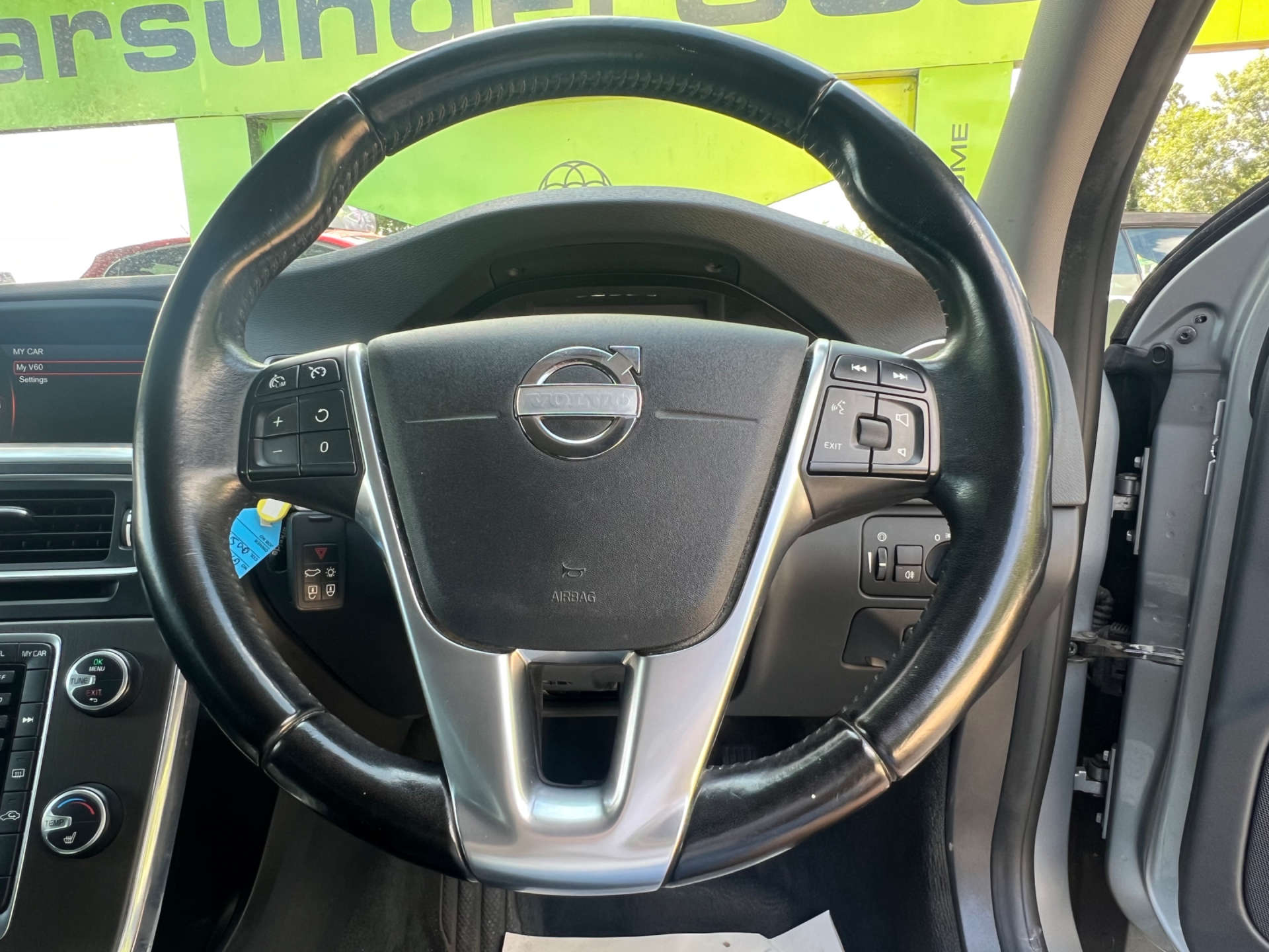 VOLVO V60 2.4 V60 SE Luxury D5 Auto 5dr #29