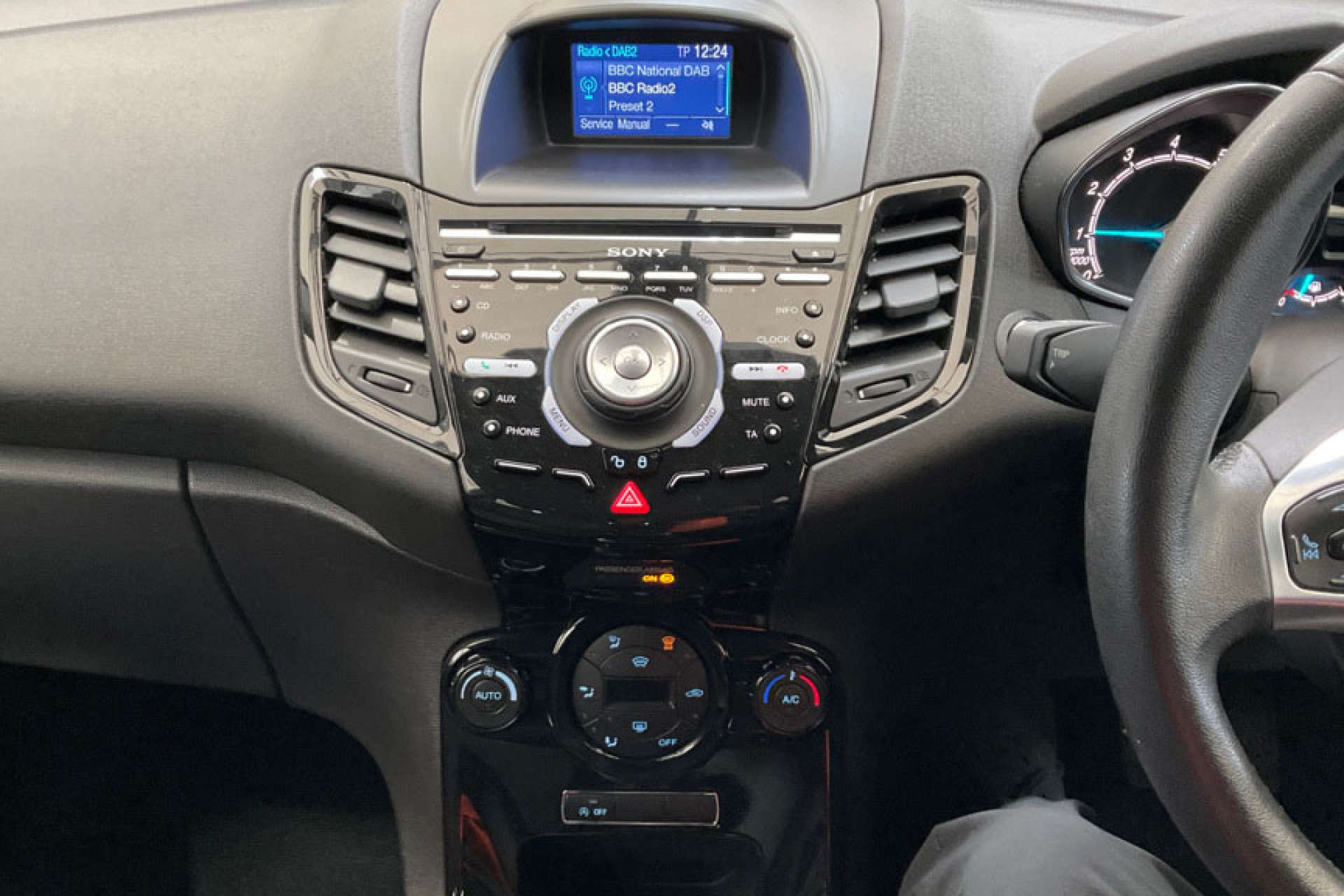 FORD FIESTA 1.0 Fiesta Titanium 5dr #1