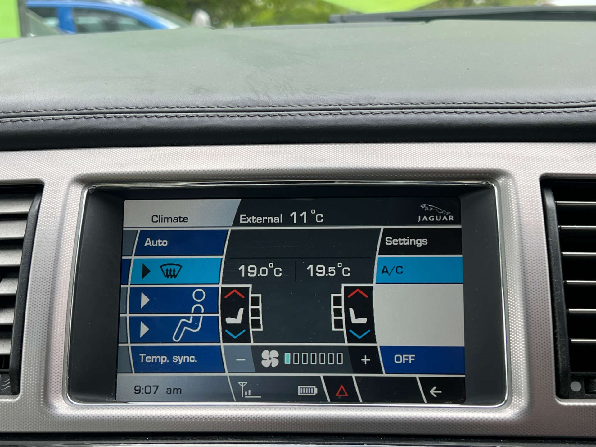 JAGUAR XF 3.0 XF S Premium Luxury V6 Auto 4dr #18