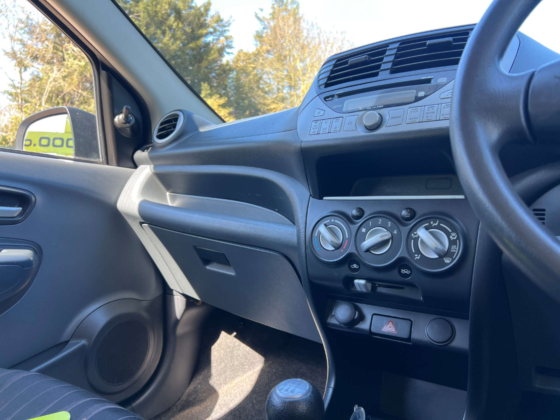 NISSAN PIXO 1.0 Pixo N-Tec 5dr #15