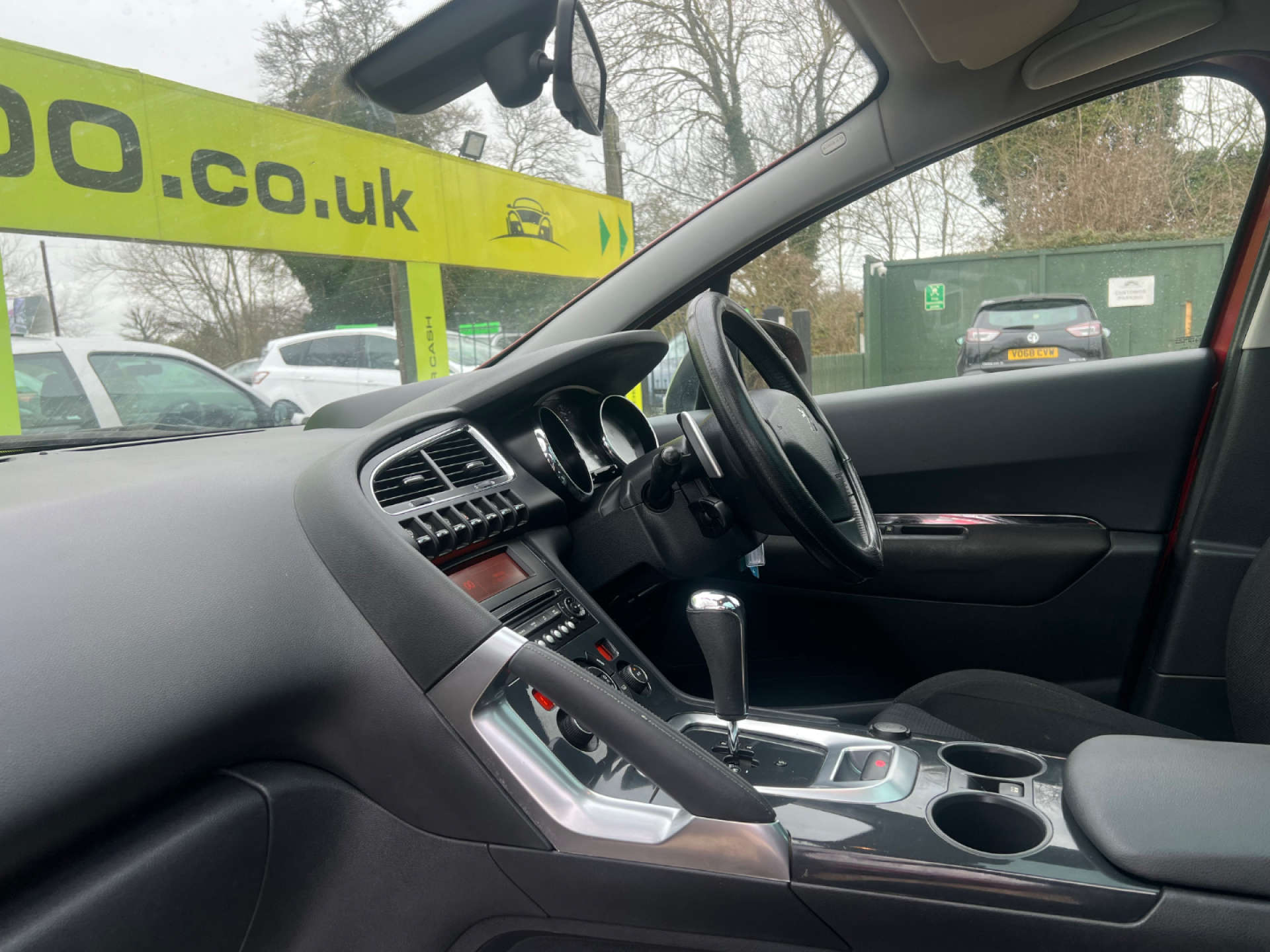 PEUGEOT 3008 1.6 3008 Exclusive HDi Semi-Auto 5dr #12