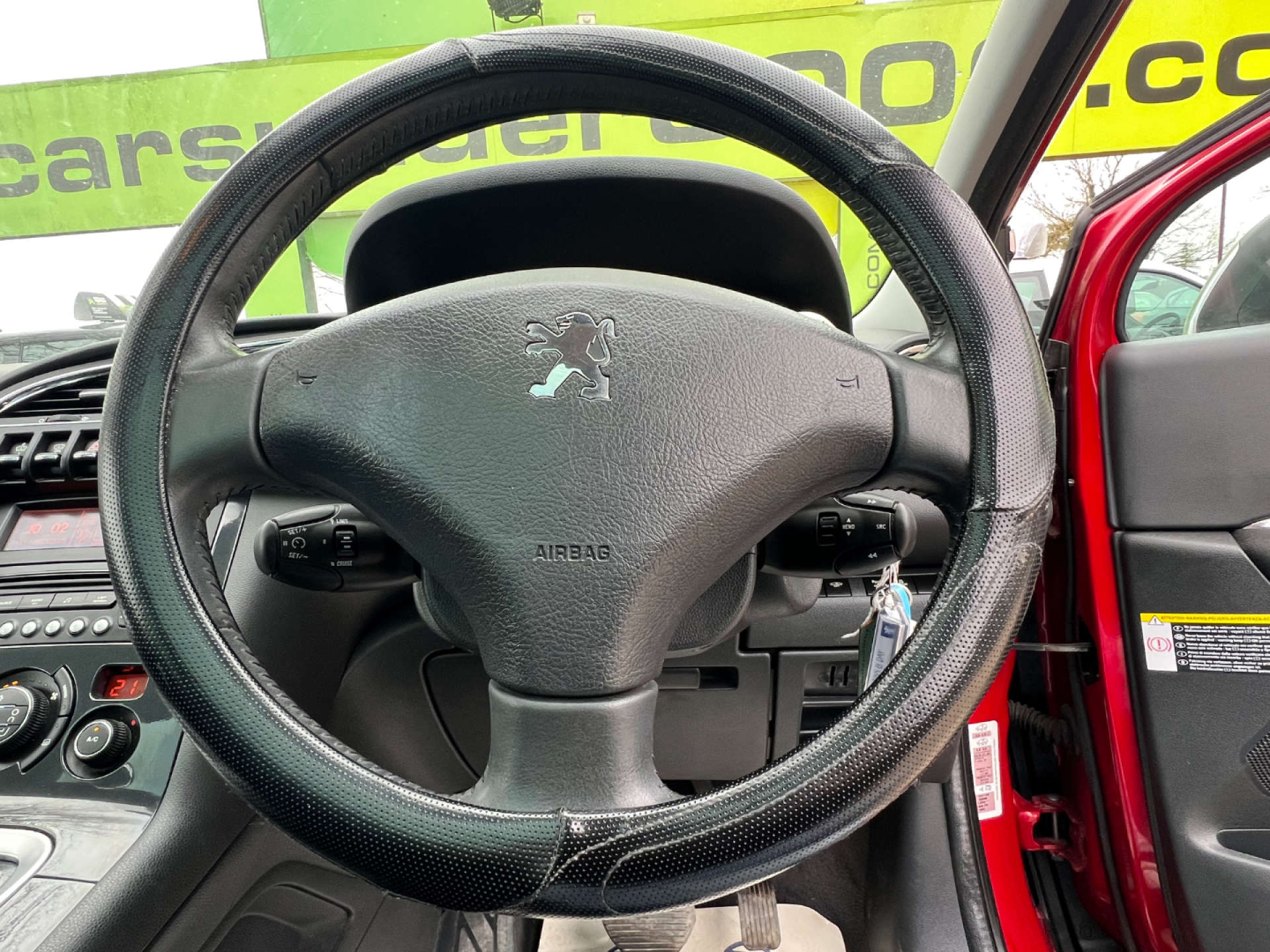 PEUGEOT 3008 1.6 3008 Exclusive HDi Semi-Auto 5dr #26
