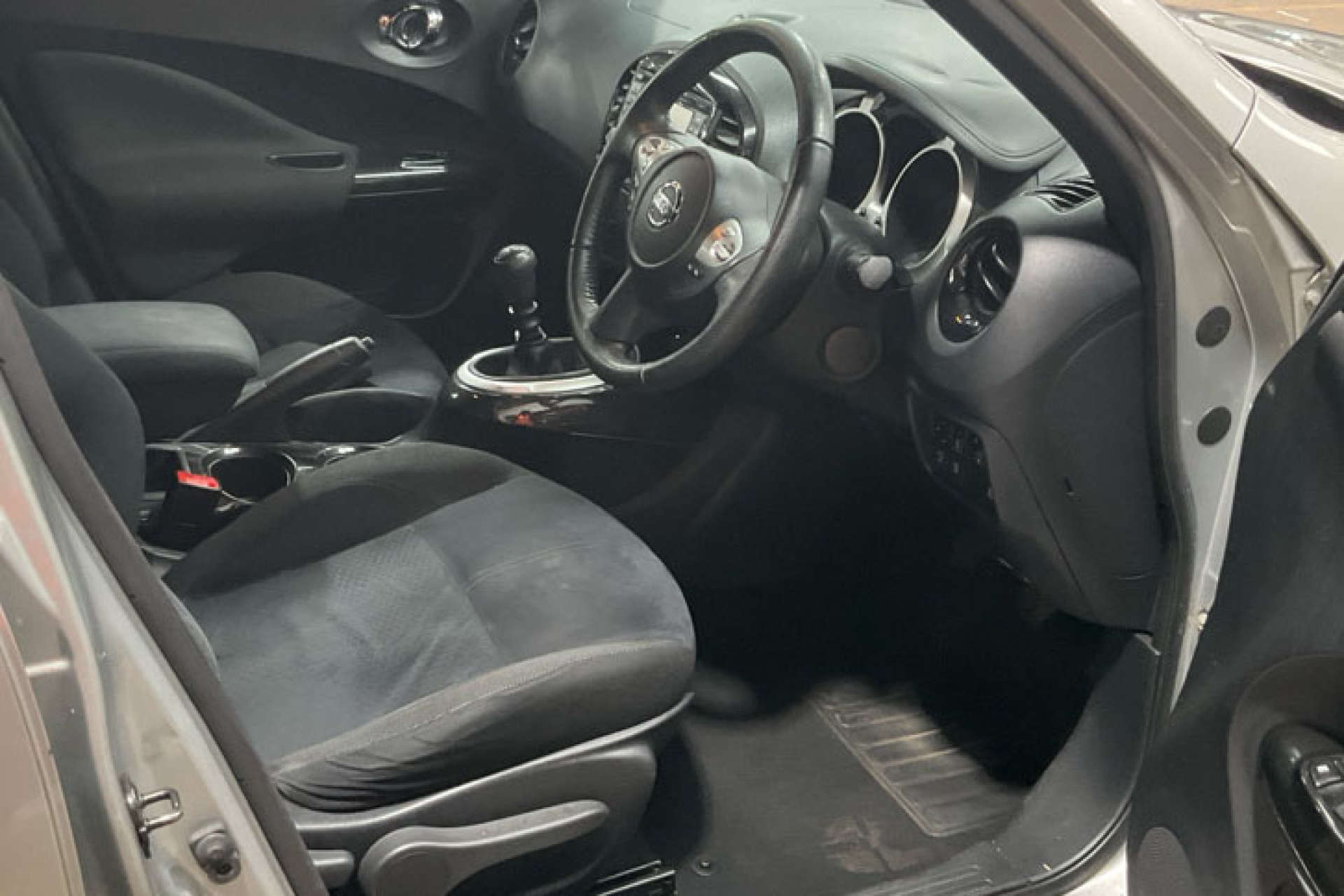 NISSAN JUKE 1.5 Juke N-Connecta dCi 5dr #2