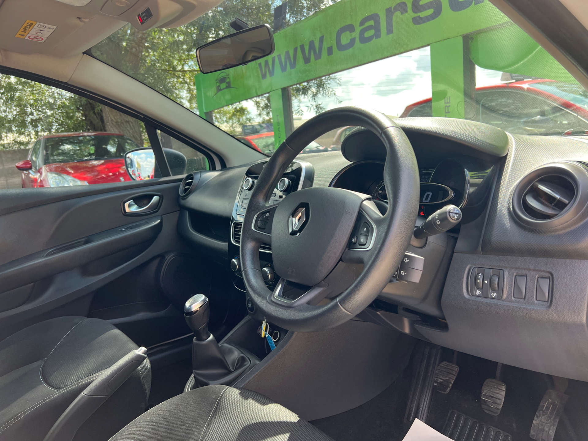 RENAULT CLIO 1.1 Clio Play 5dr #1