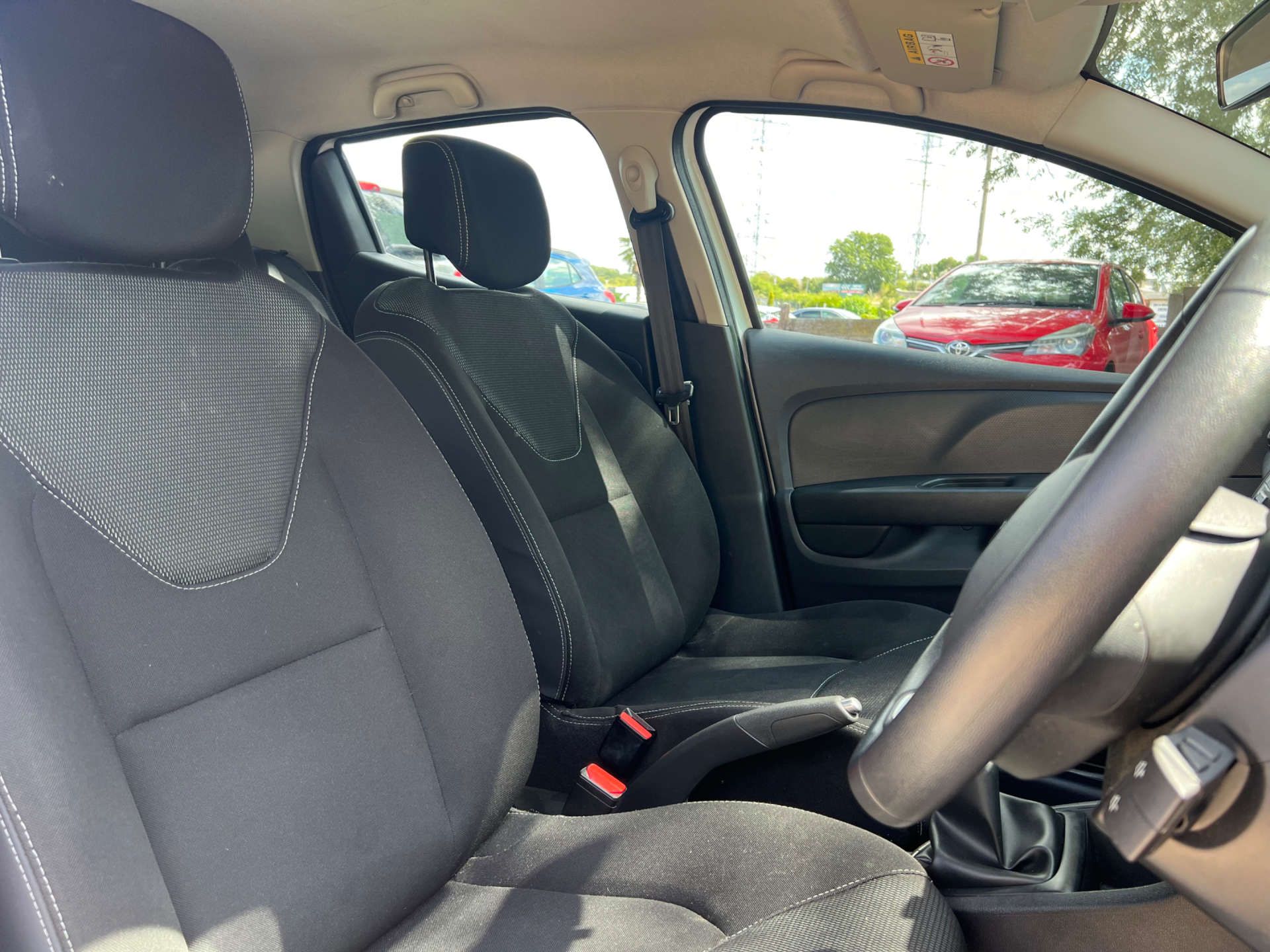 RENAULT CLIO 1.1 Clio Play 5dr #12
