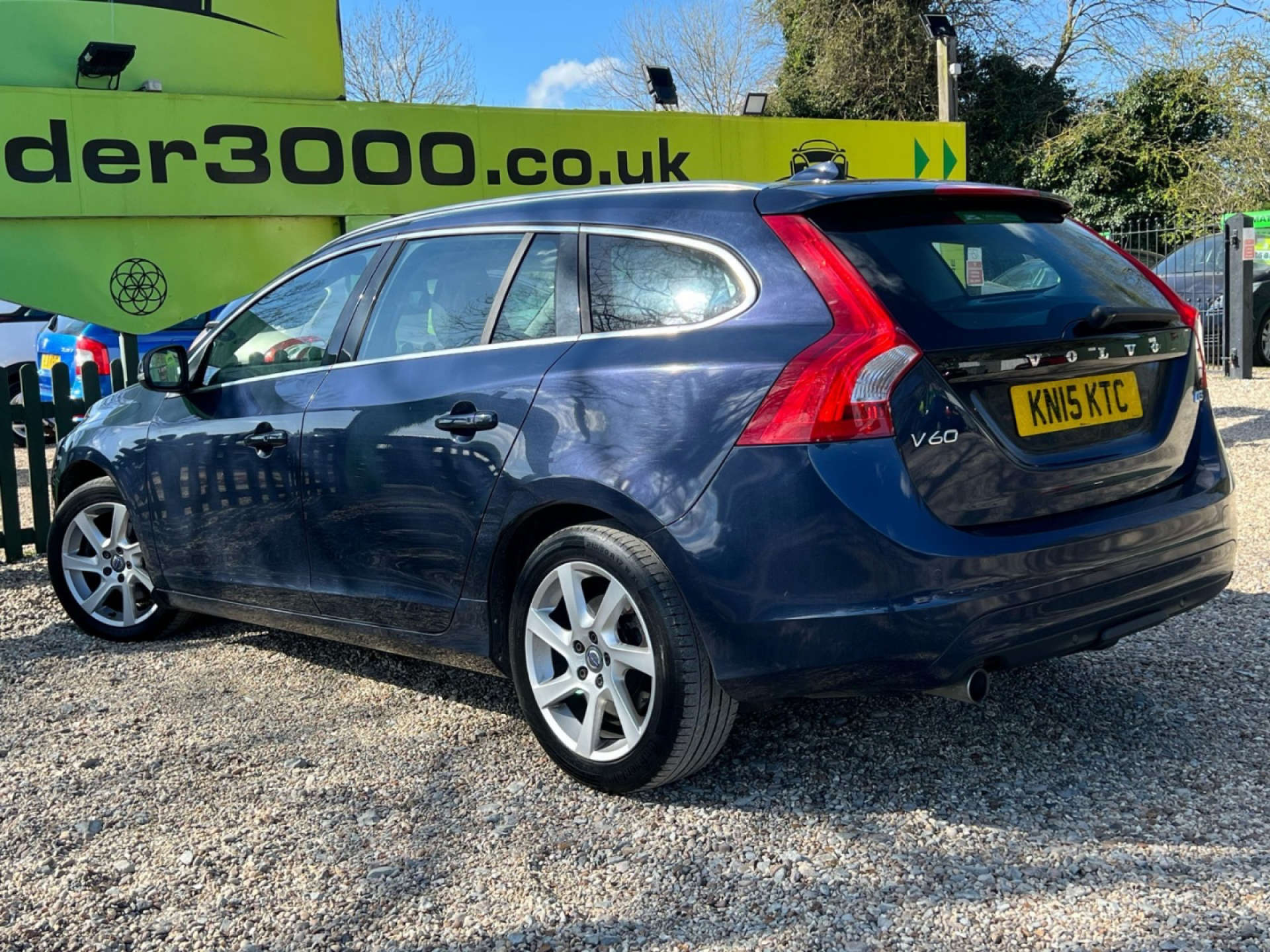 VOLVO V60 2.0 V60 SE Luxury Nav D3 5dr #5