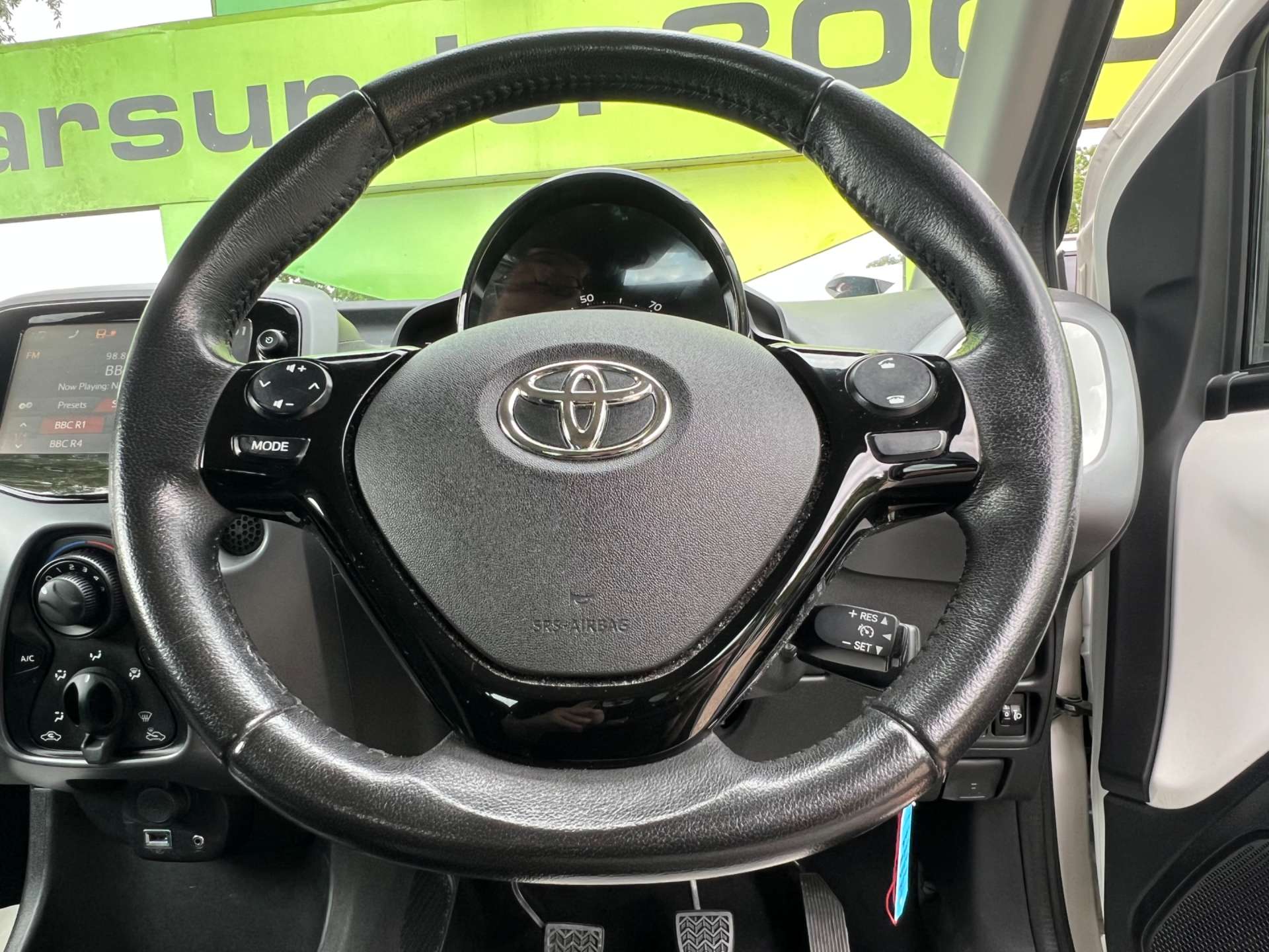 TOYOTA AYGO 1.0 Aygo X-Play VVT-i 5dr #29