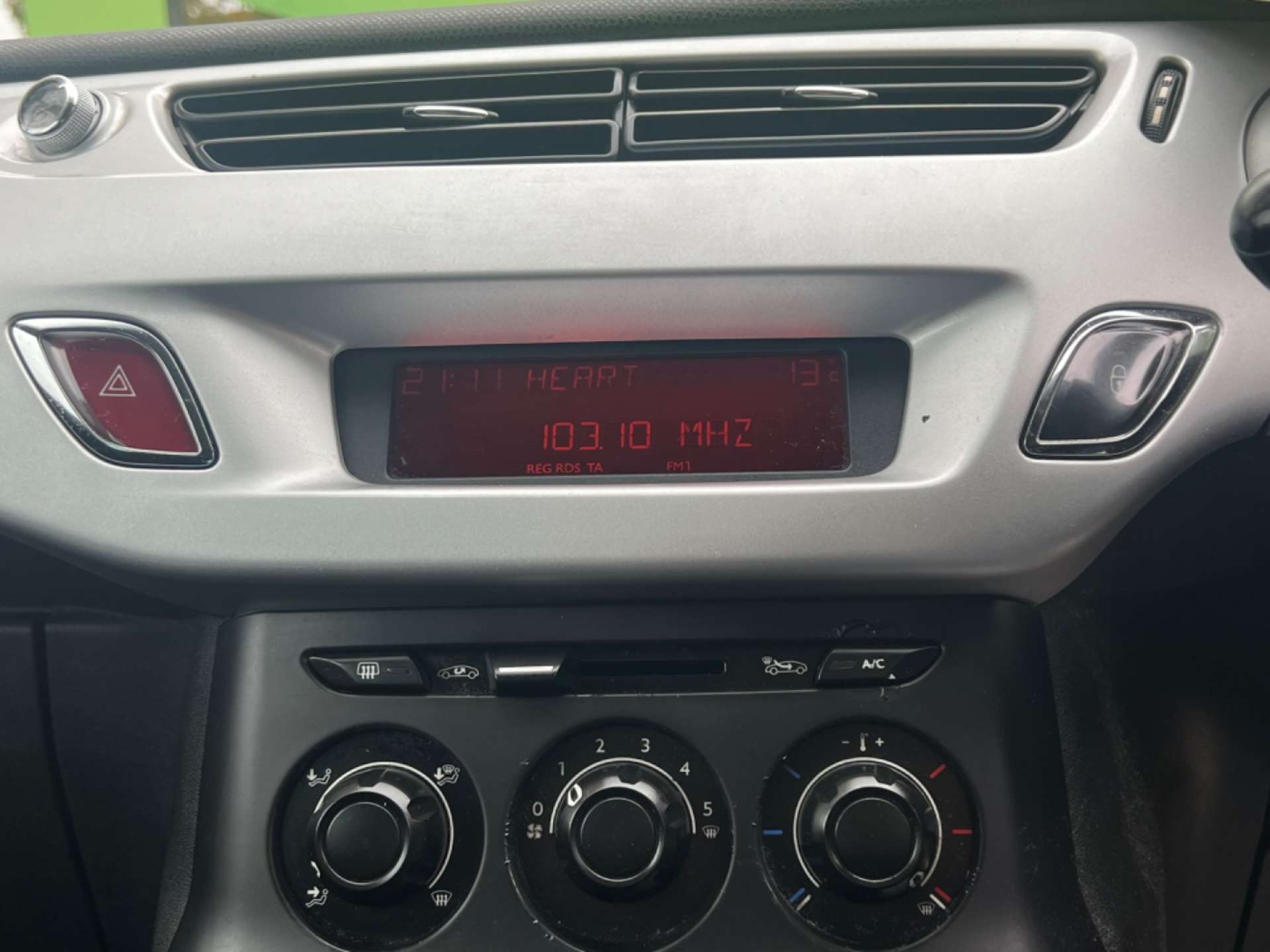 CITROEN C3 1.4 C3 VTR+ 5dr #2