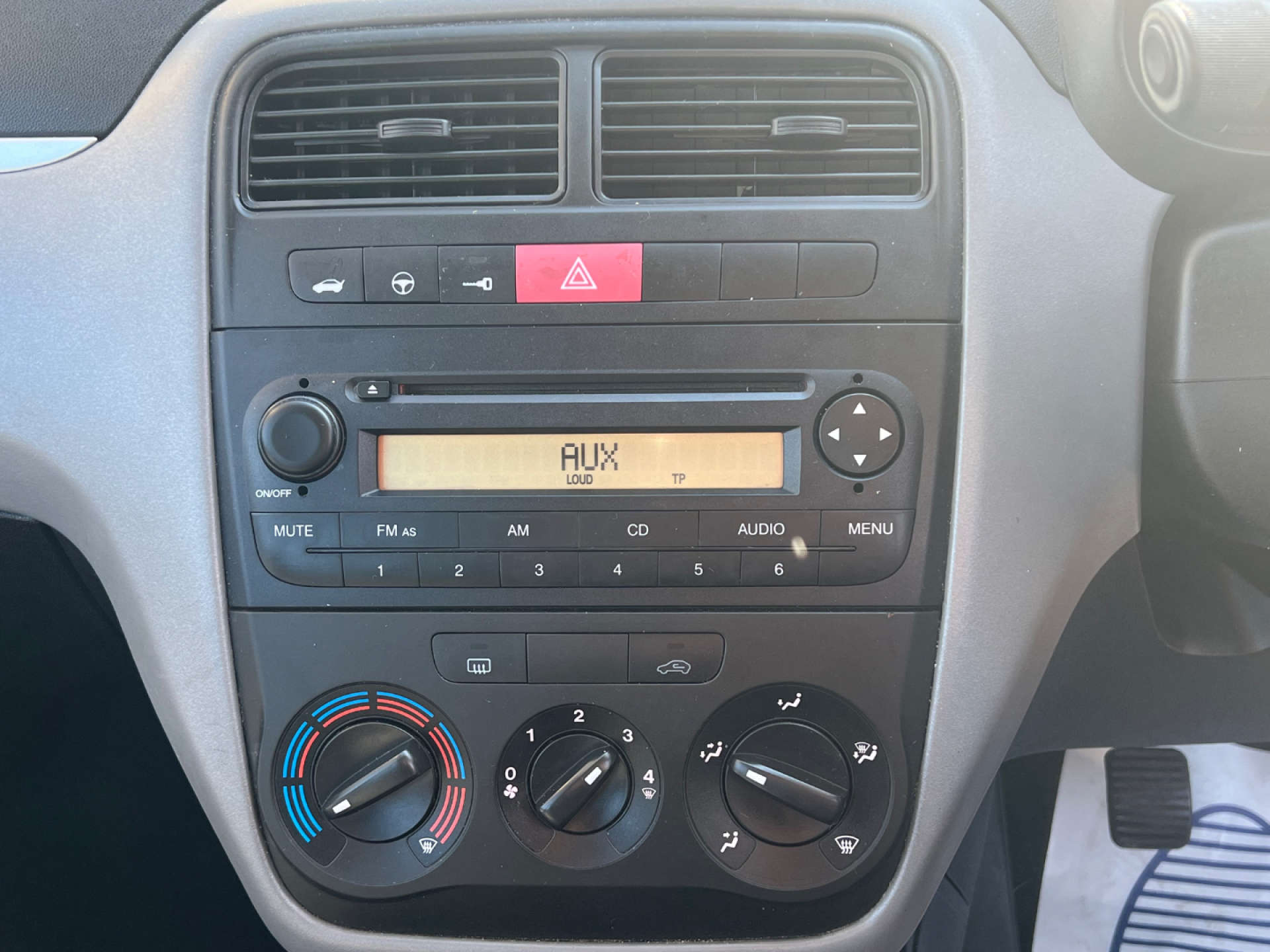 FIAT GRANDE PUNTO 1.2 Punto Active 5dr #13