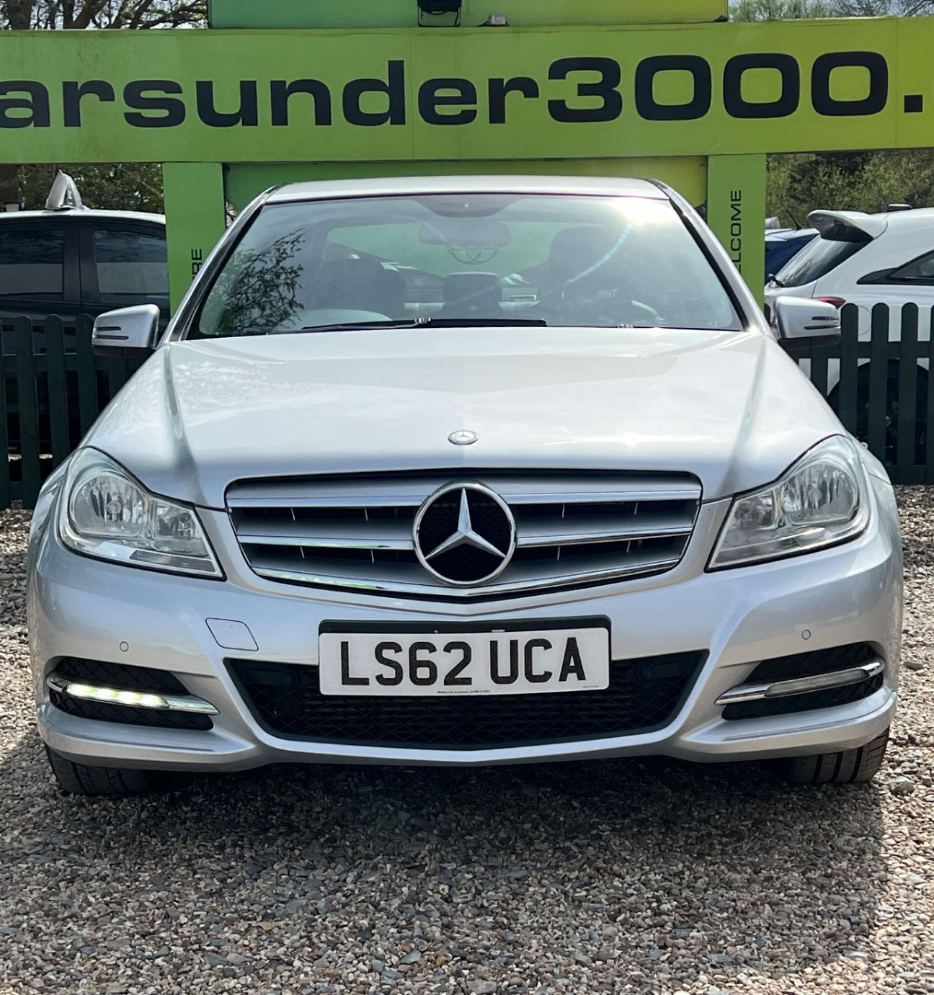 MERCEDES-BENZ C-CLASS 2.1 C220 Executive SE CDi BlueEfficiency Auto 4dr #4