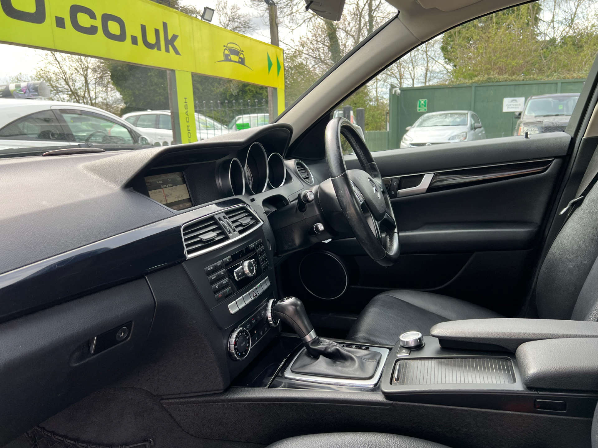 MERCEDES-BENZ C-CLASS 2.1 C220 Executive SE CDi BlueEfficiency Auto 4dr #14