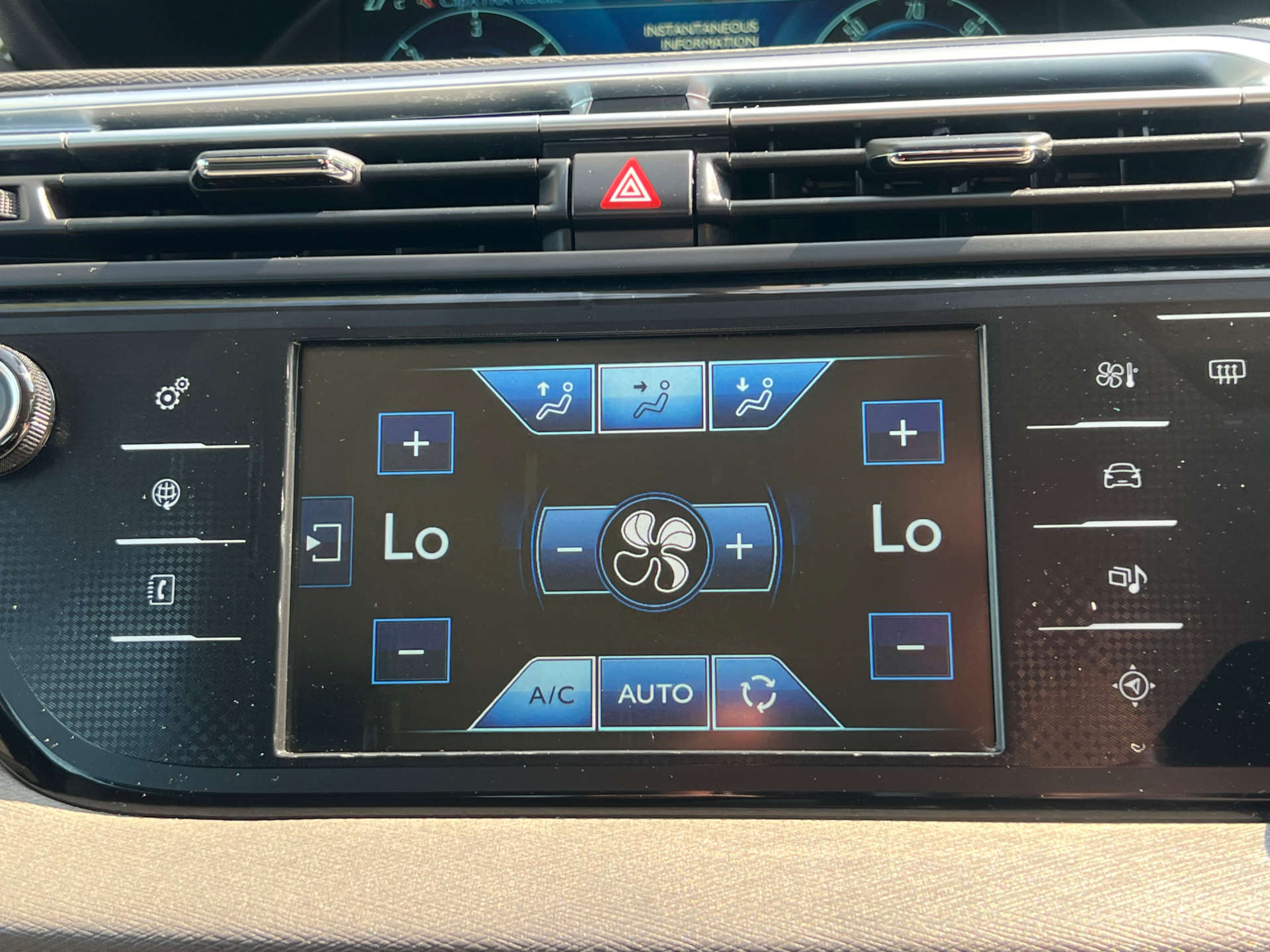 CITROEN C4 PICASSO 1.6 C4 Picasso Exclusive Blue HDi 5dr #18