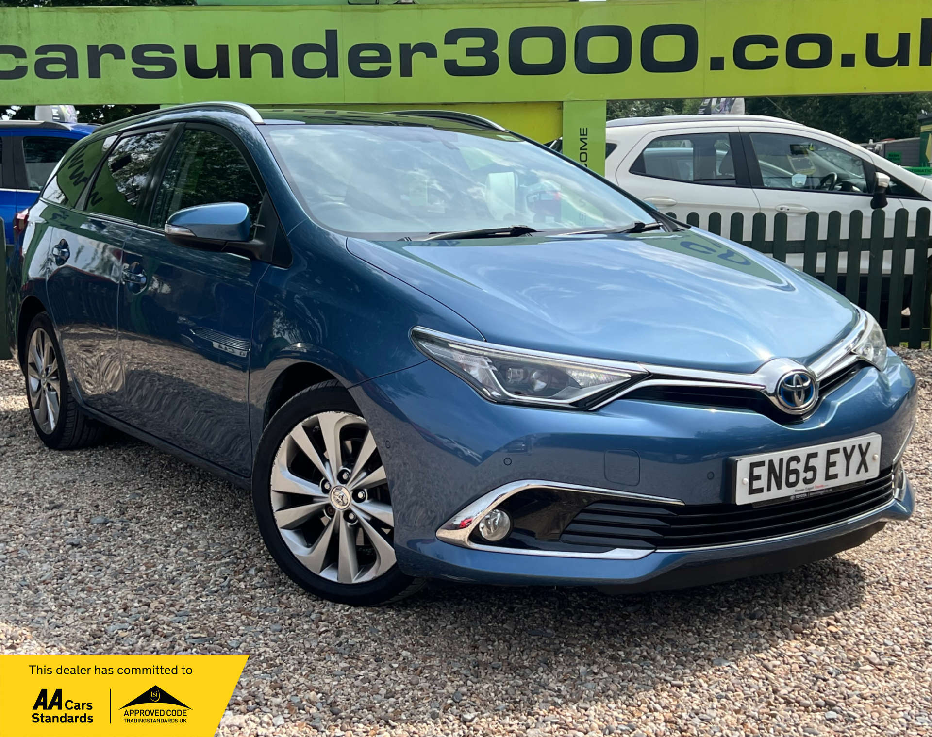 TOYOTA AURIS 1.8 Auris Excel VVT-i Hybrid CVT 5dr
