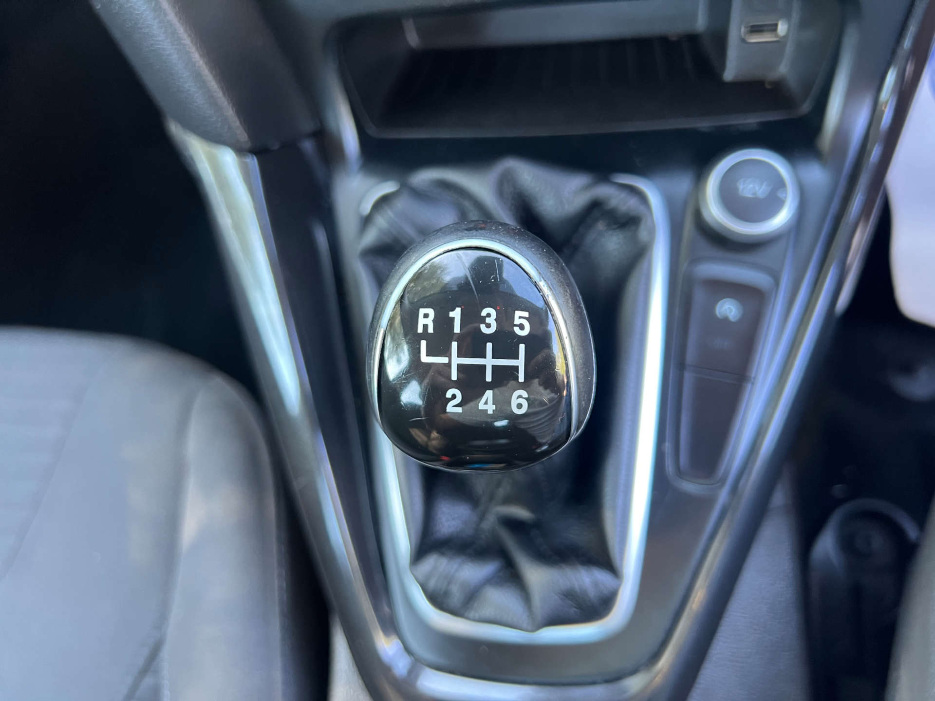 FORD FOCUS 1.0 Focus Titanium 5dr #21