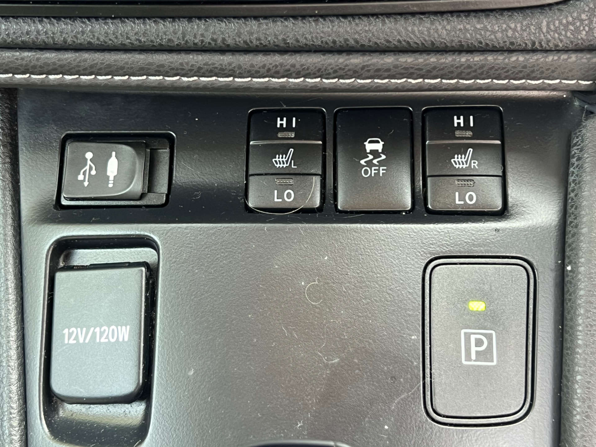 TOYOTA AURIS 1.8 Auris Excel VVT-i Hybrid CVT 5dr #8