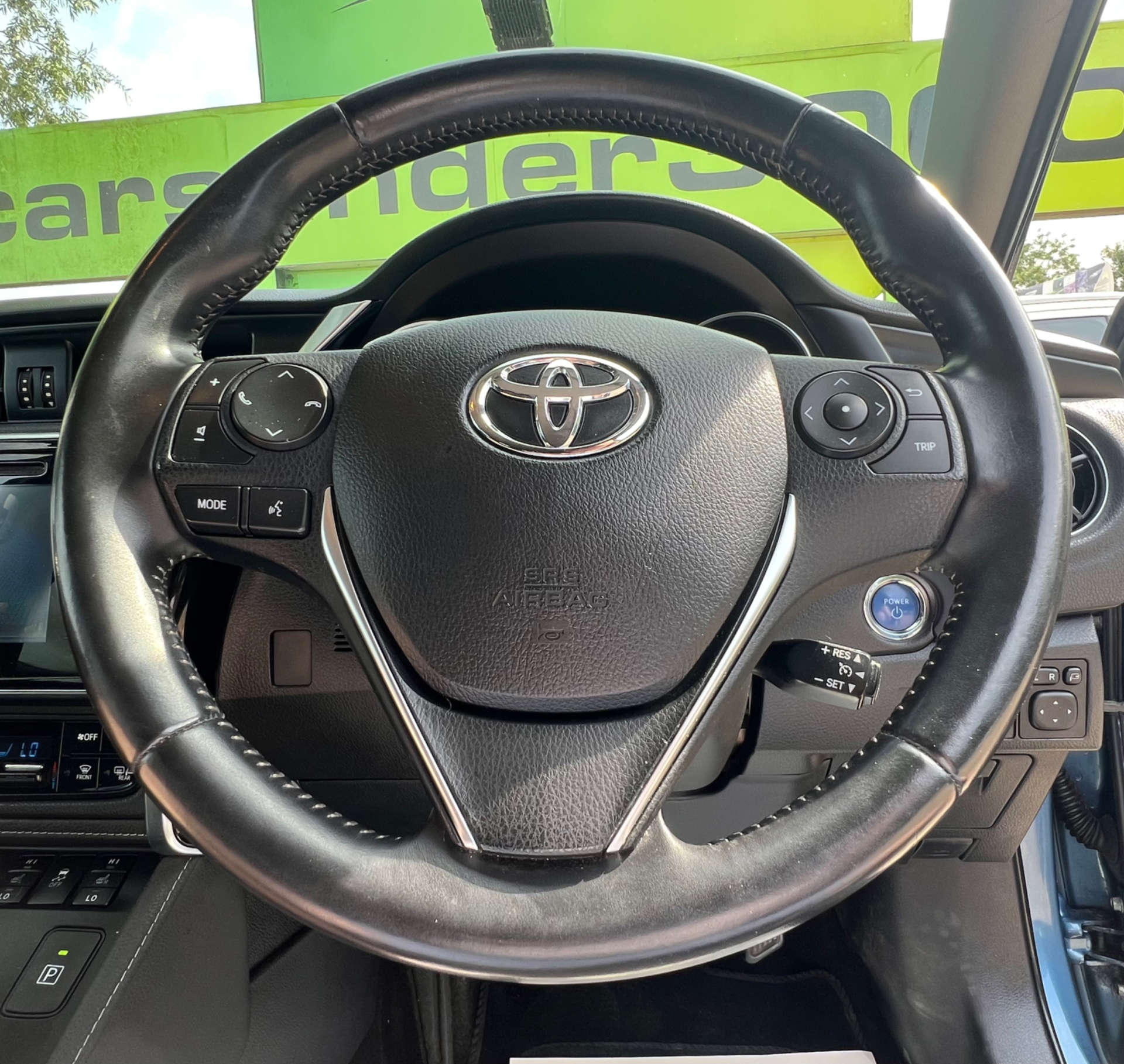 TOYOTA AURIS 1.8 Auris Excel VVT-i Hybrid CVT 5dr #29