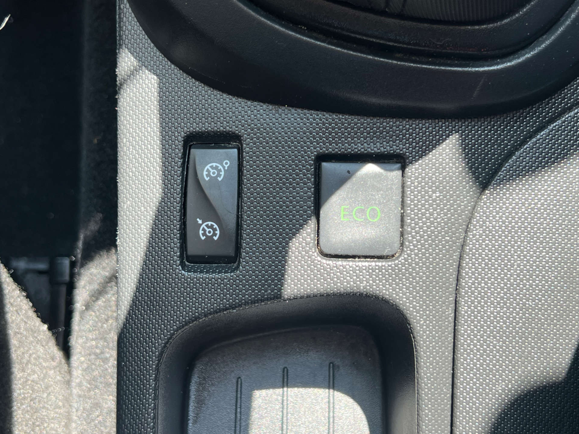 RENAULT CAPTUR 1.5 Captur Expression+ Convenience Energy dCi S/S 5dr #21