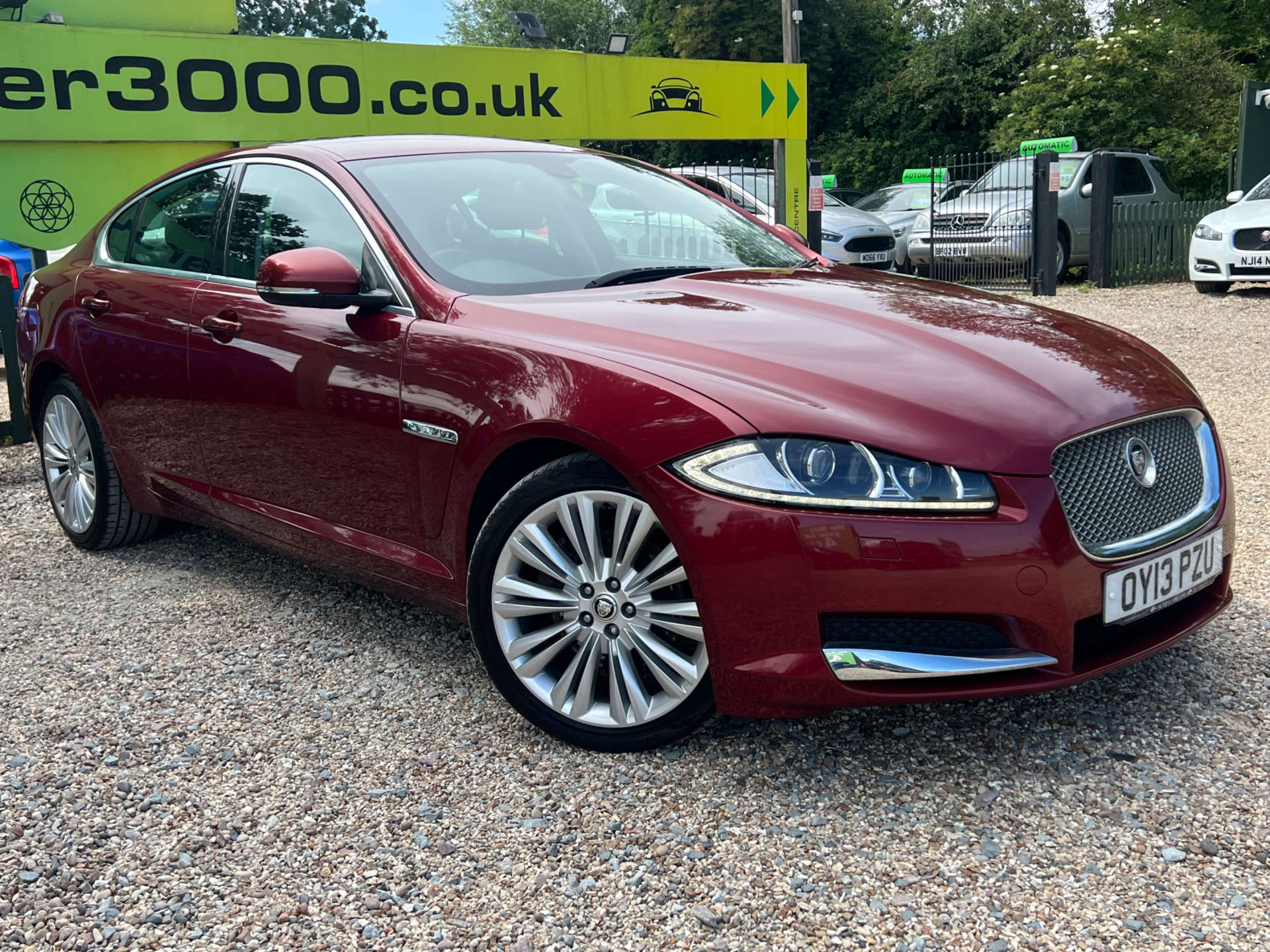 JAGUAR XF 2.2 XF Premium Luxury D Auto 4dr #3