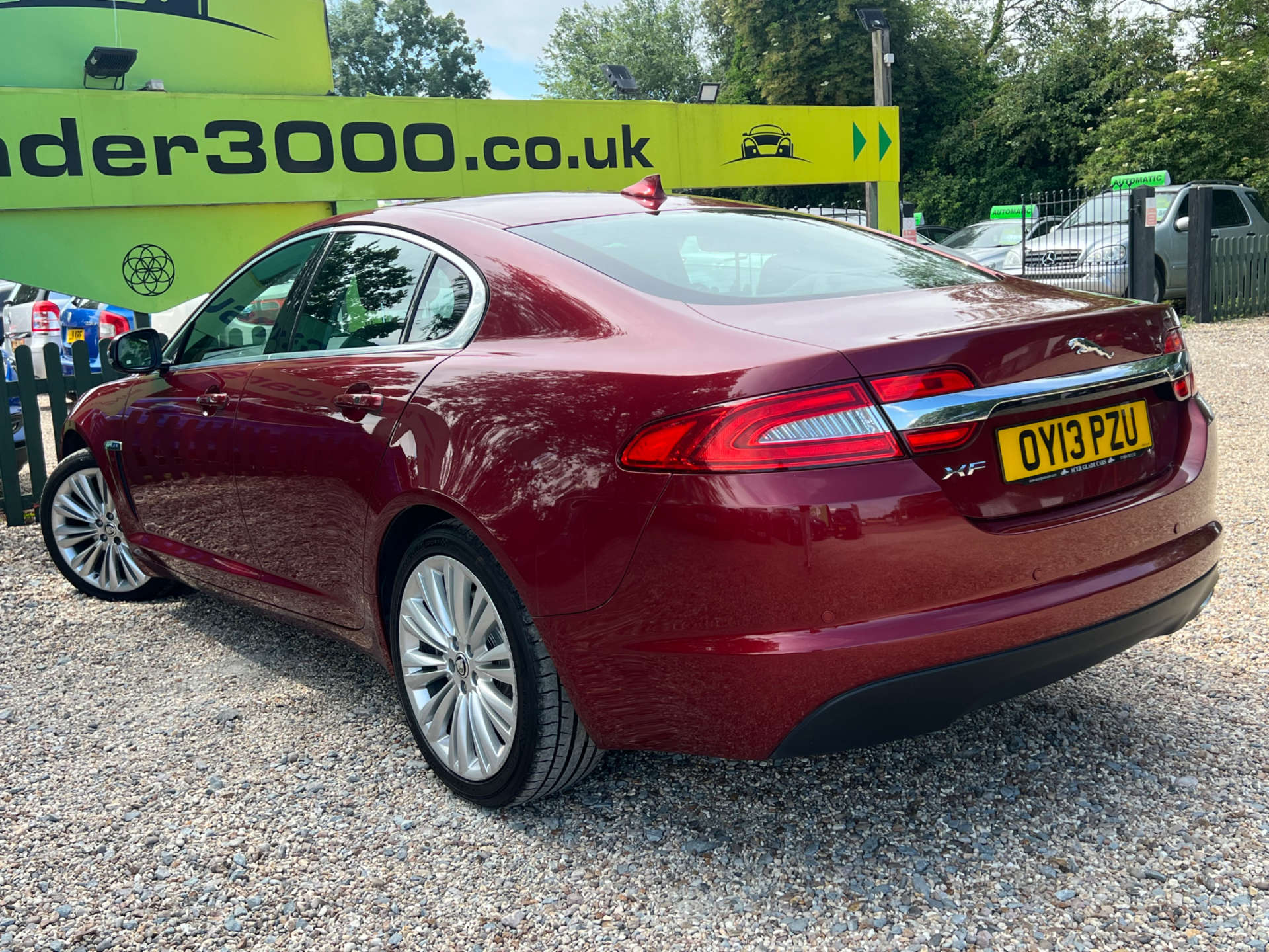 JAGUAR XF 2.2 XF Premium Luxury D Auto 4dr #4