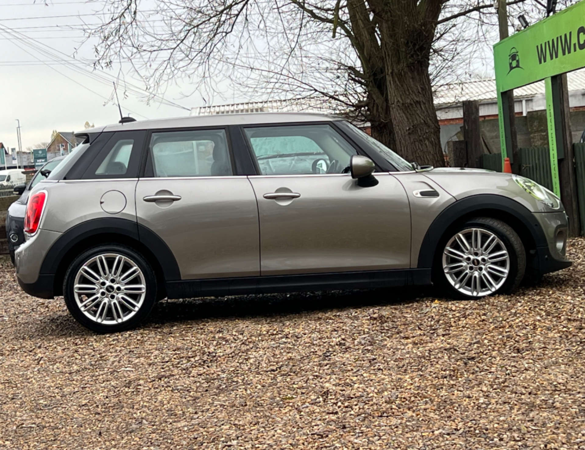 MINI HATCH 1.5 Cooper D 5dr #8