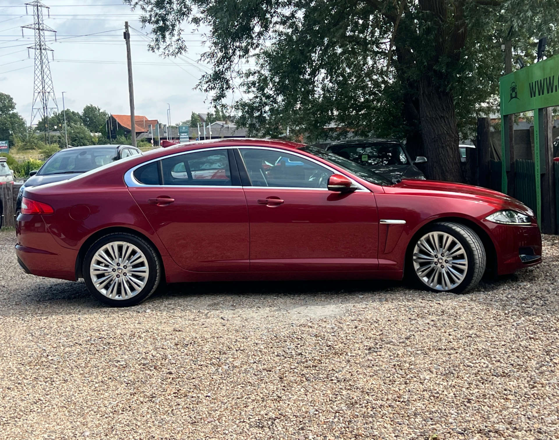 JAGUAR XF 2.2 XF Premium Luxury D Auto 4dr #8