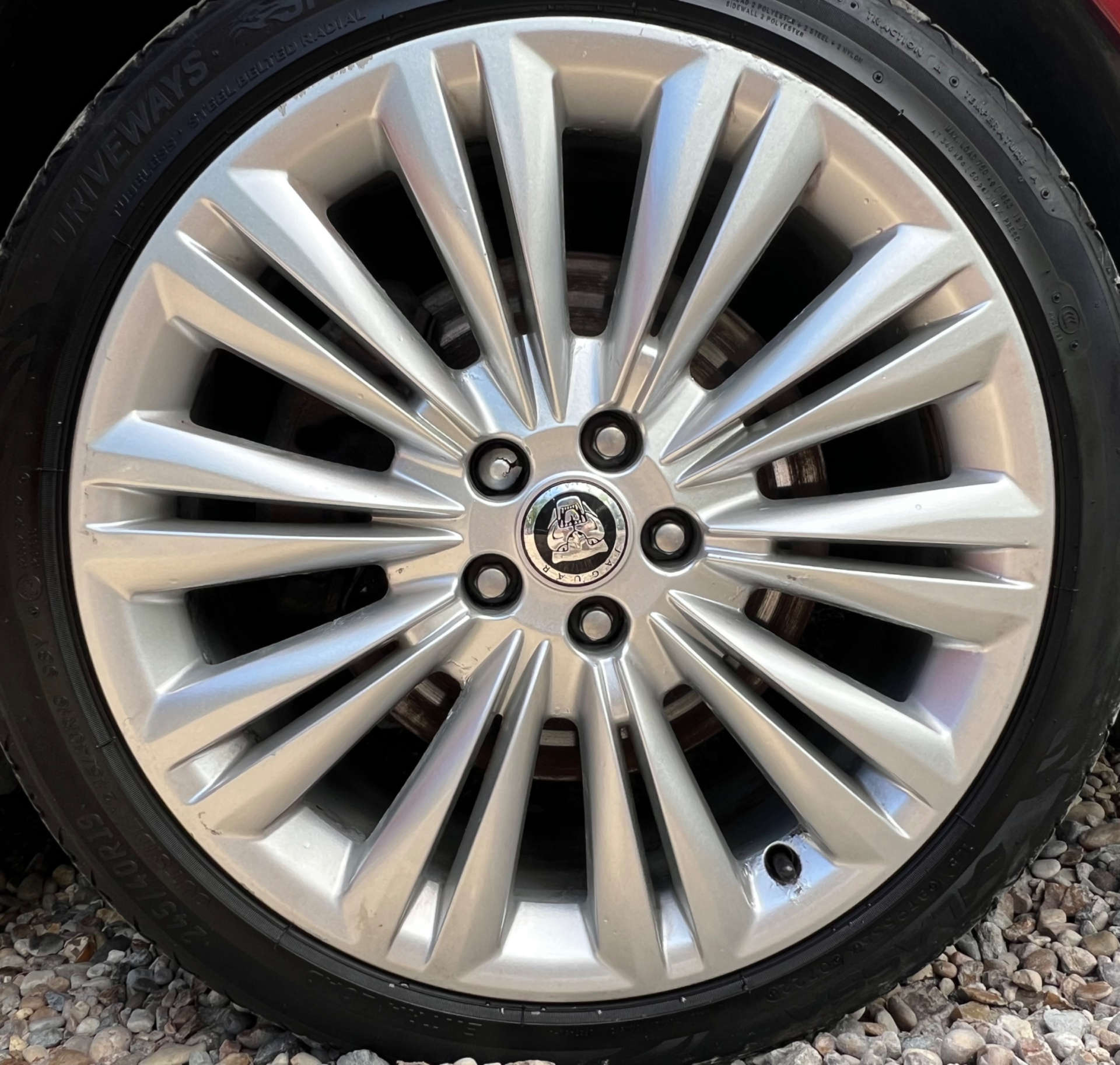 JAGUAR XF 2.2 XF Premium Luxury D Auto 4dr #9