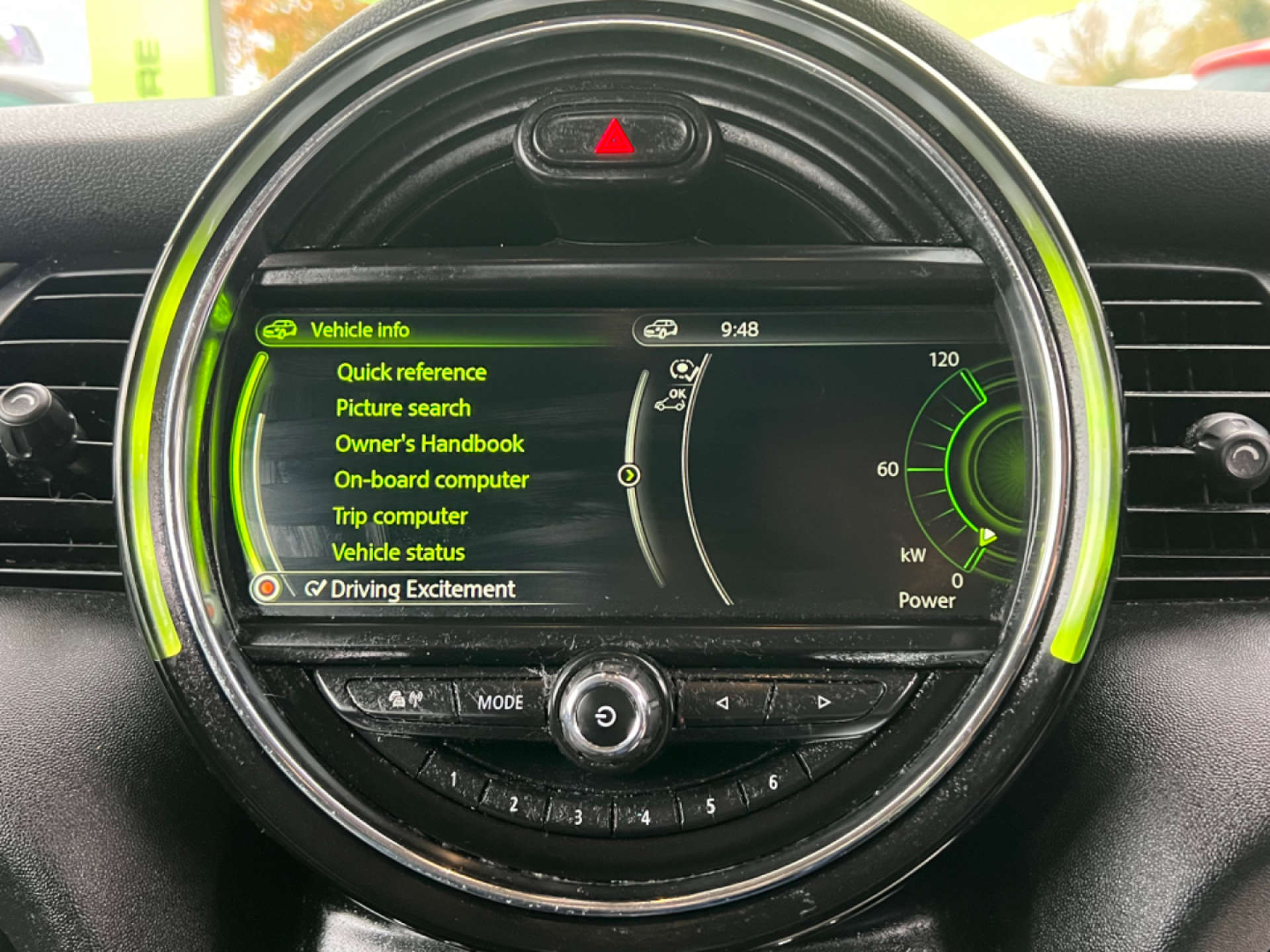 MINI HATCH 1.5 Cooper D 5dr #19