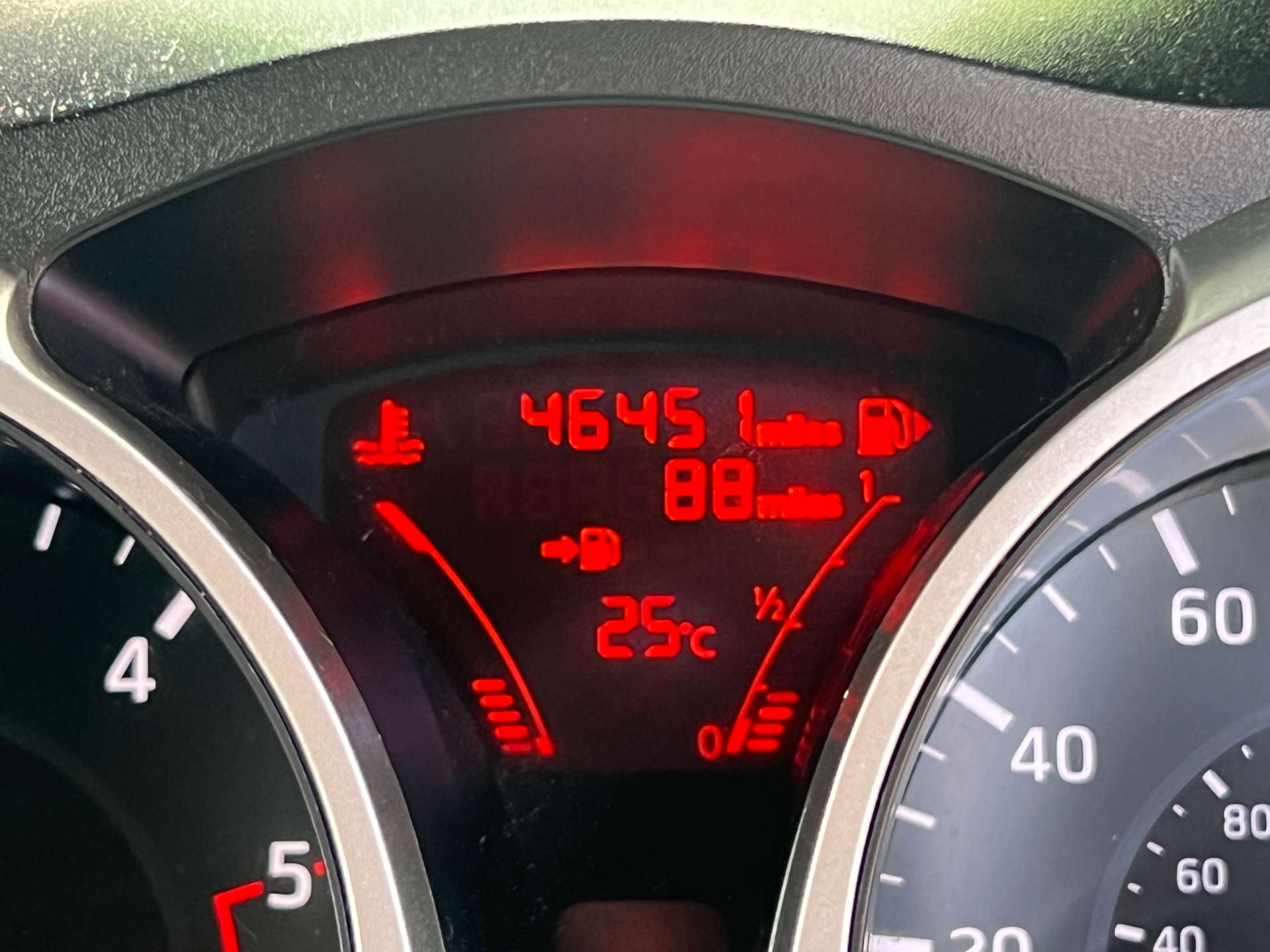 NISSAN JUKE 1.5 Juke N-Connecta dCi 5dr #27