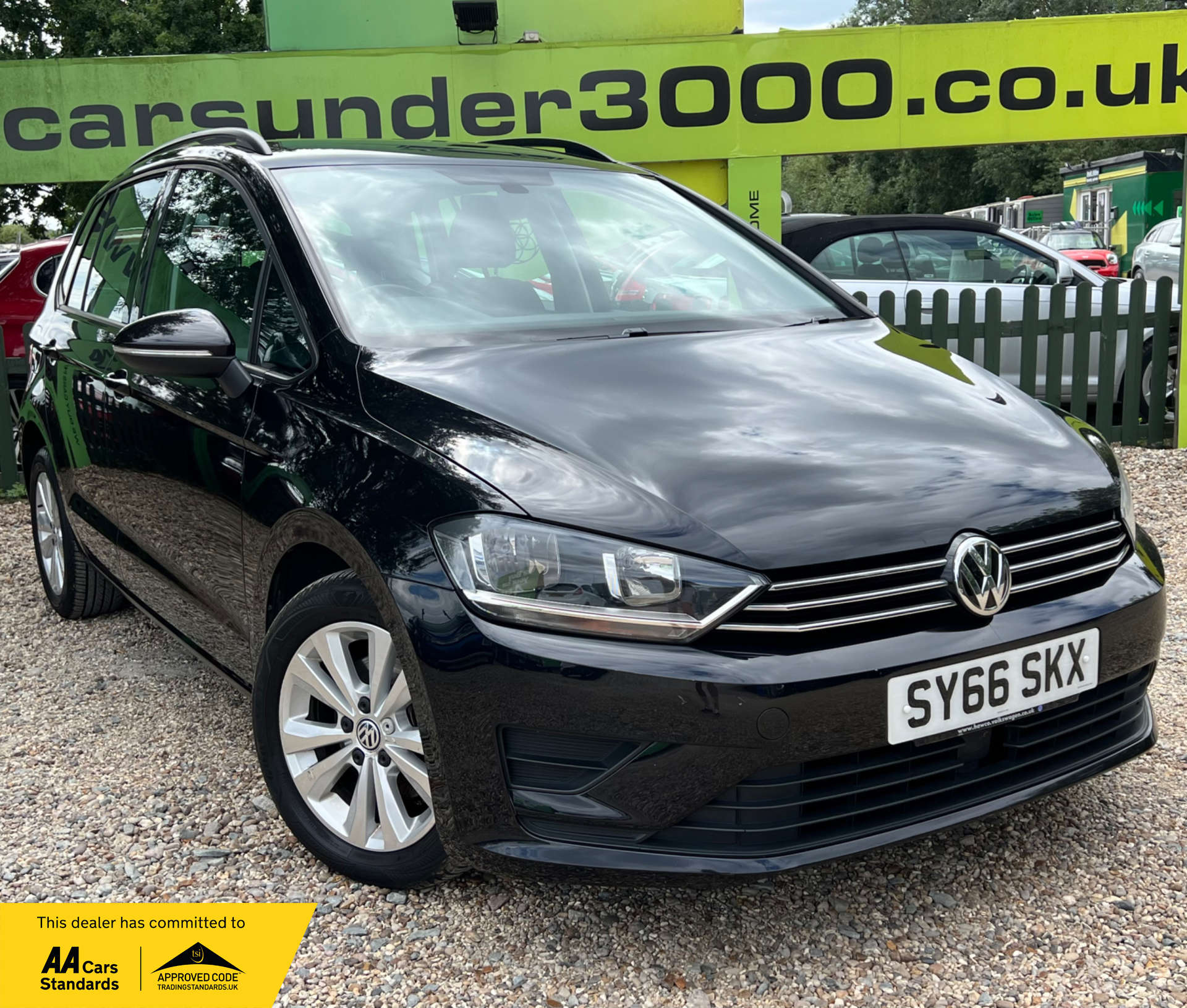 VOLKSWAGEN GOLF SV 1.6 Golf SV SE TDI Semi-Auto 5dr