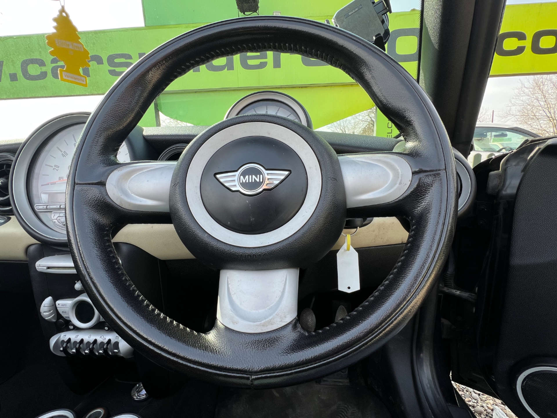 MINI CONVERTIBLE 1.6 Cooper 2dr #19