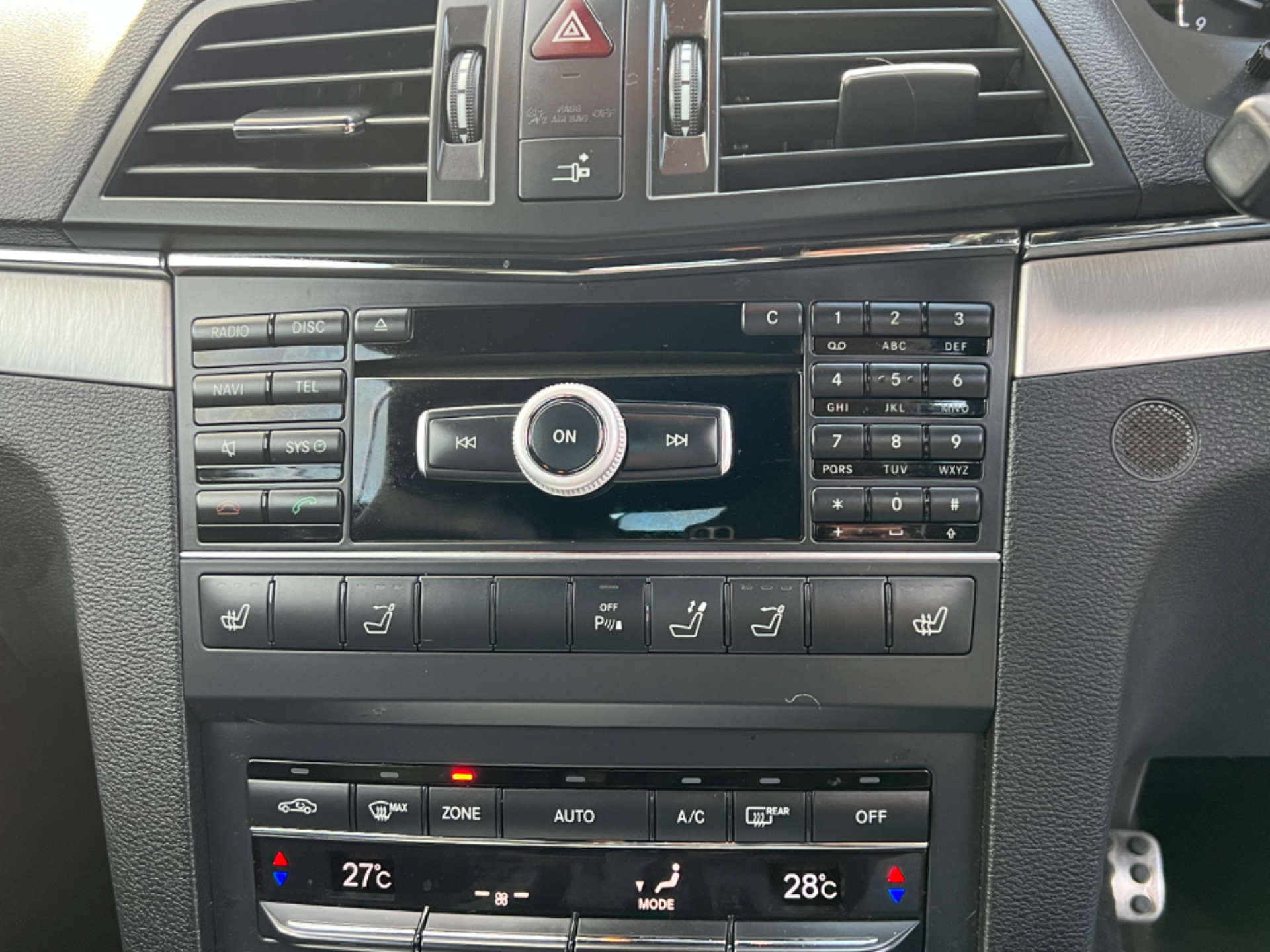 MERCEDES-BENZ E-CLASS 3.0 E350 Sport CDi BlueEfficiency Auto 2dr #21