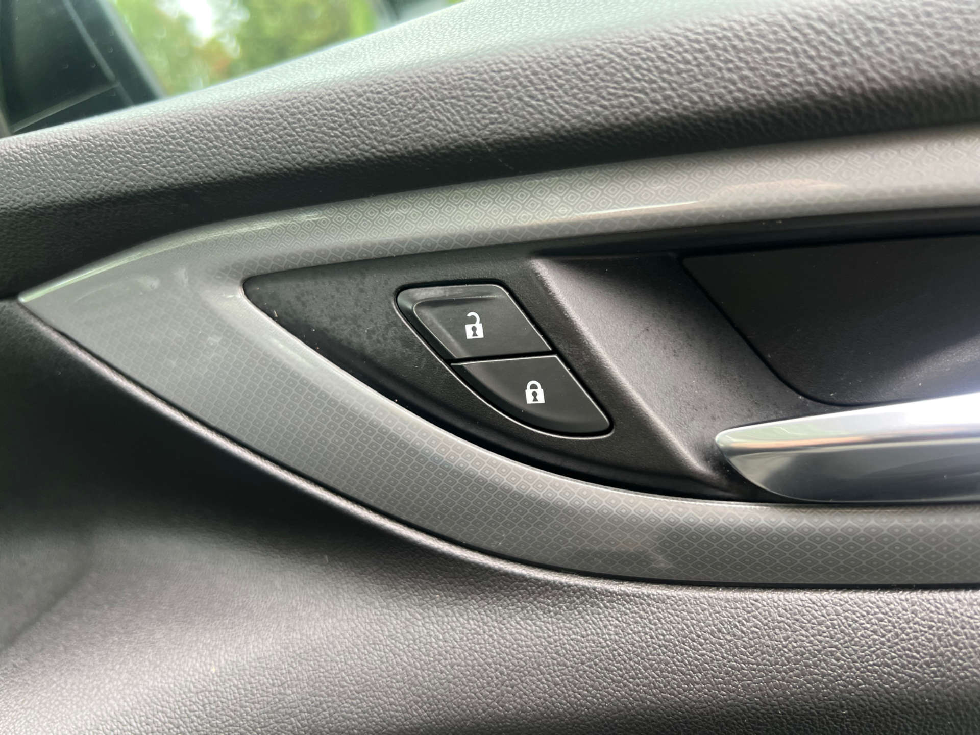 VAUXHALL INSIGNIA 1.6 Insignia Design ecoTec D 5dr #29