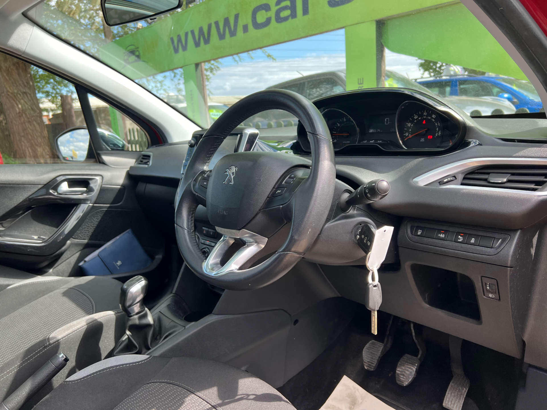 PEUGEOT 208 1.2 208 Style 5dr #1