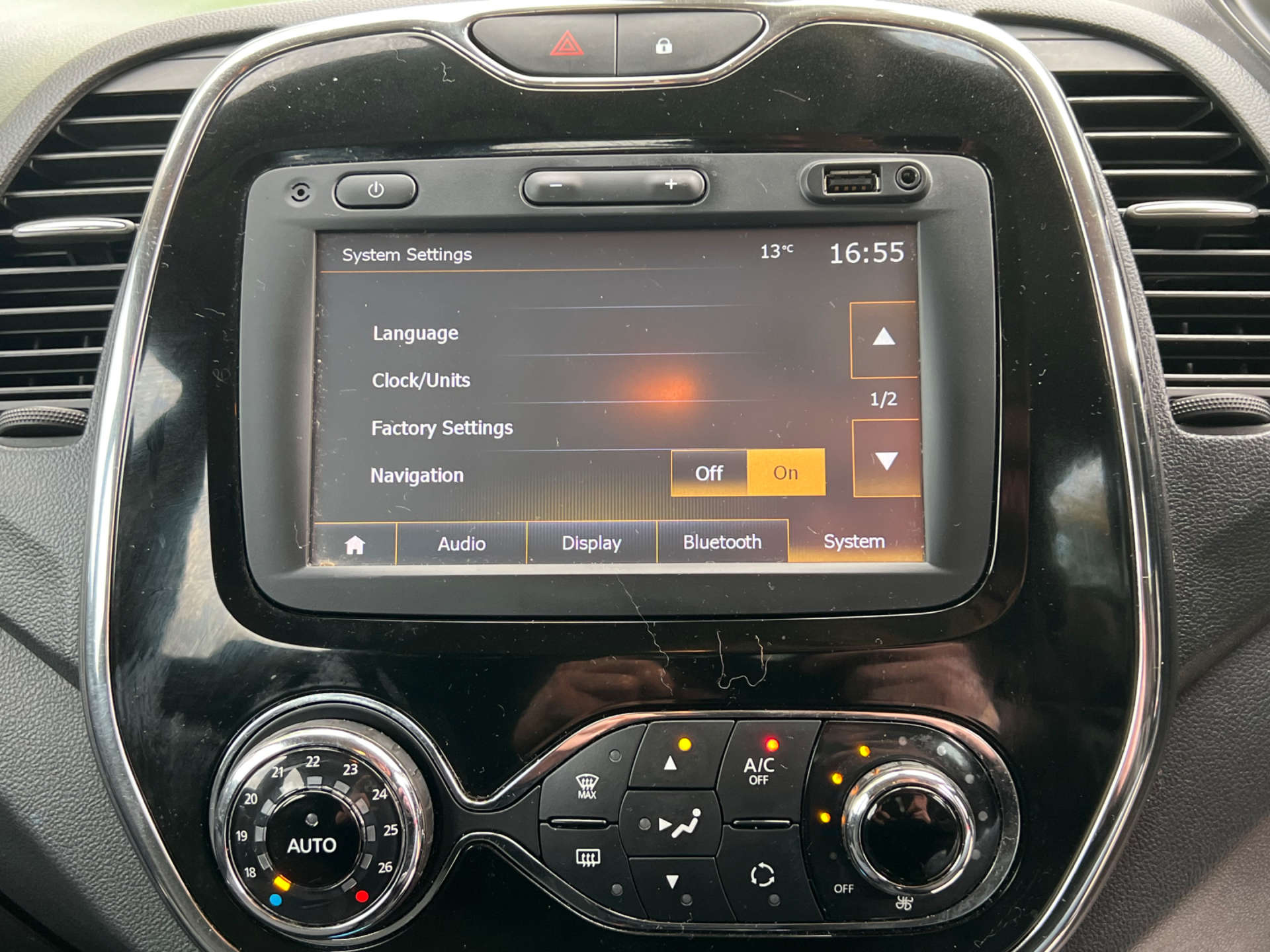 RENAULT CAPTUR 1.5 Captur Dynamique Nav dCi 5dr #21