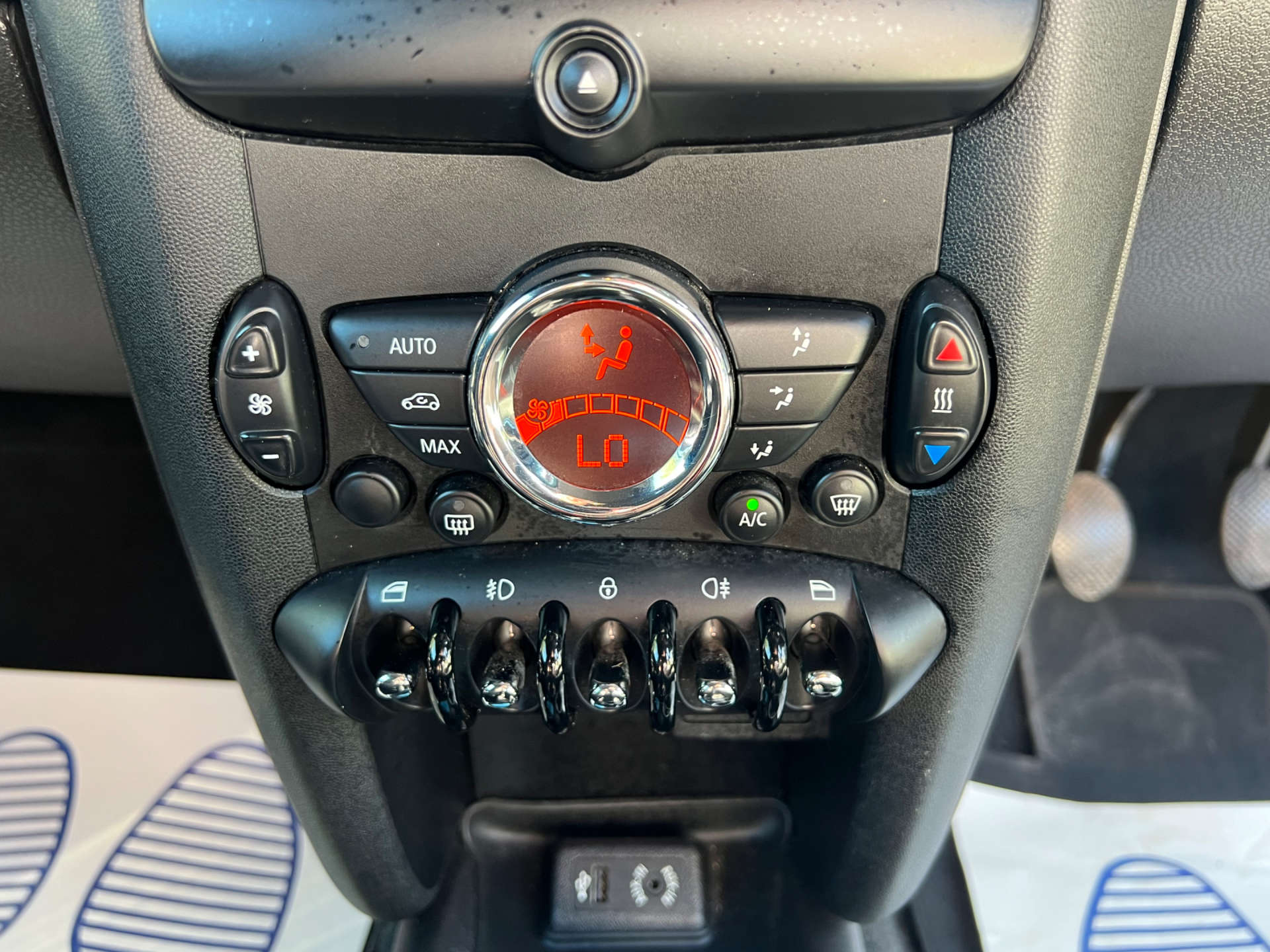 MINI HATCH 1.6 Cooper D 3dr #17